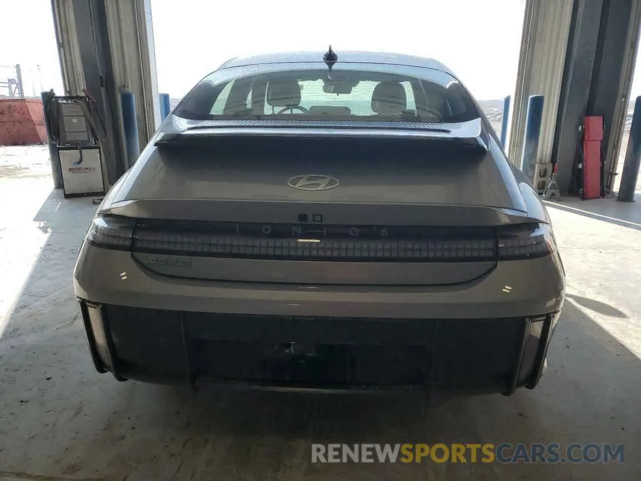 6 fotografías del automóvil dañado KMHM24AC2RA080688 HYUNDAI IONIQ 6 SE 2024