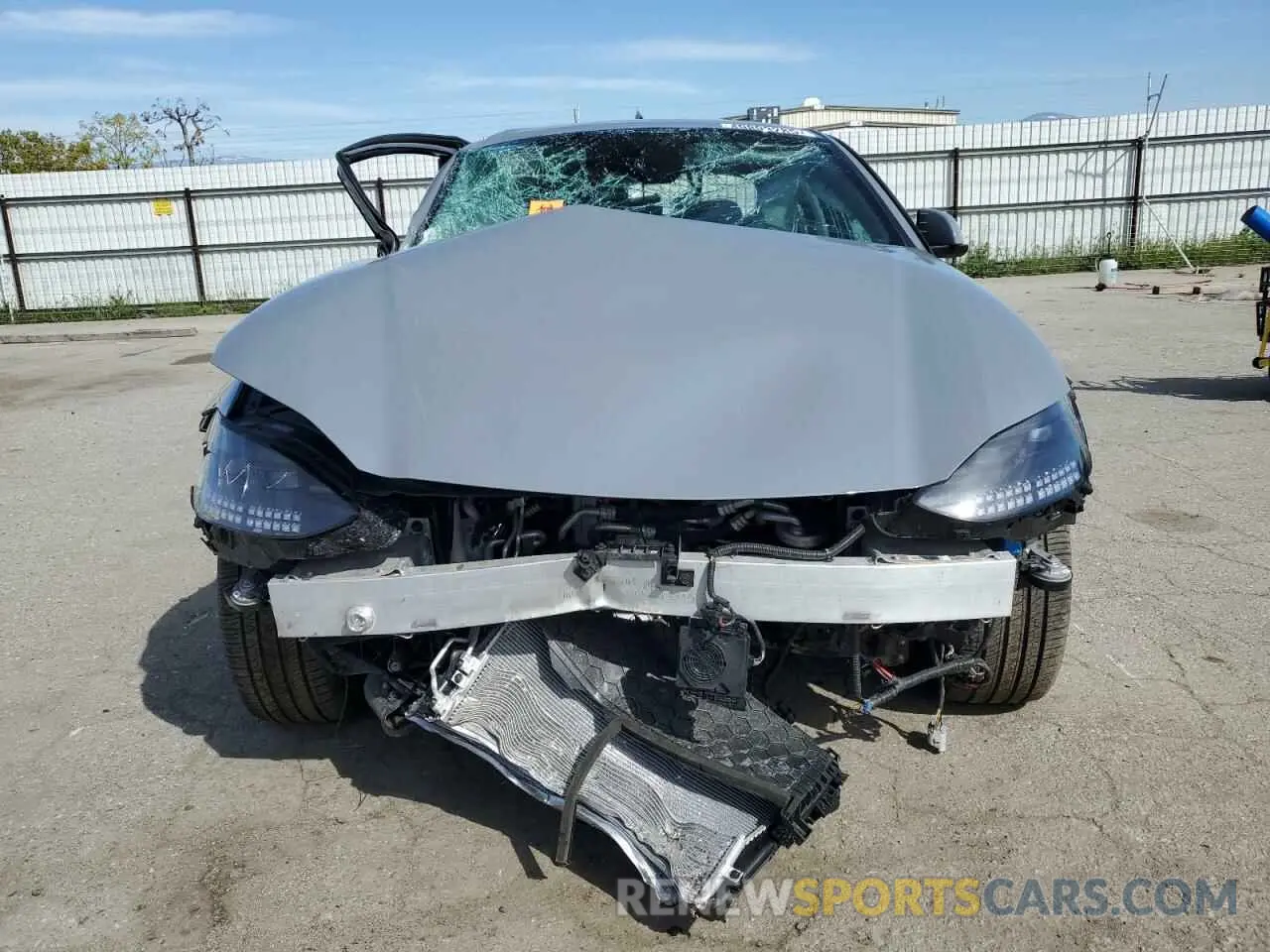 5 fotografías del automóvil dañado KMHM34AA8SA087775 HYUNDAI IONIQ 6 SE 2025