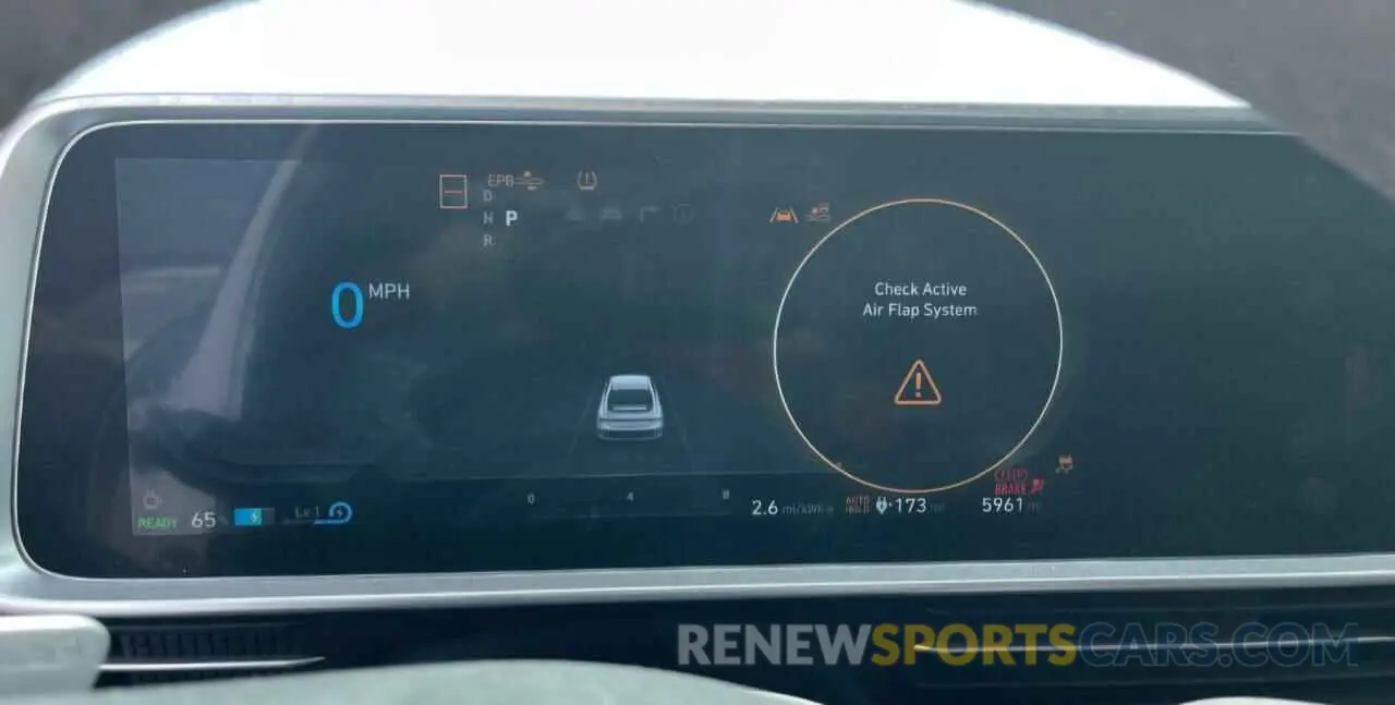 9 fotografías del automóvil dañado KMHM34AAXSA090984 HYUNDAI IONIQ 6 SE 2025