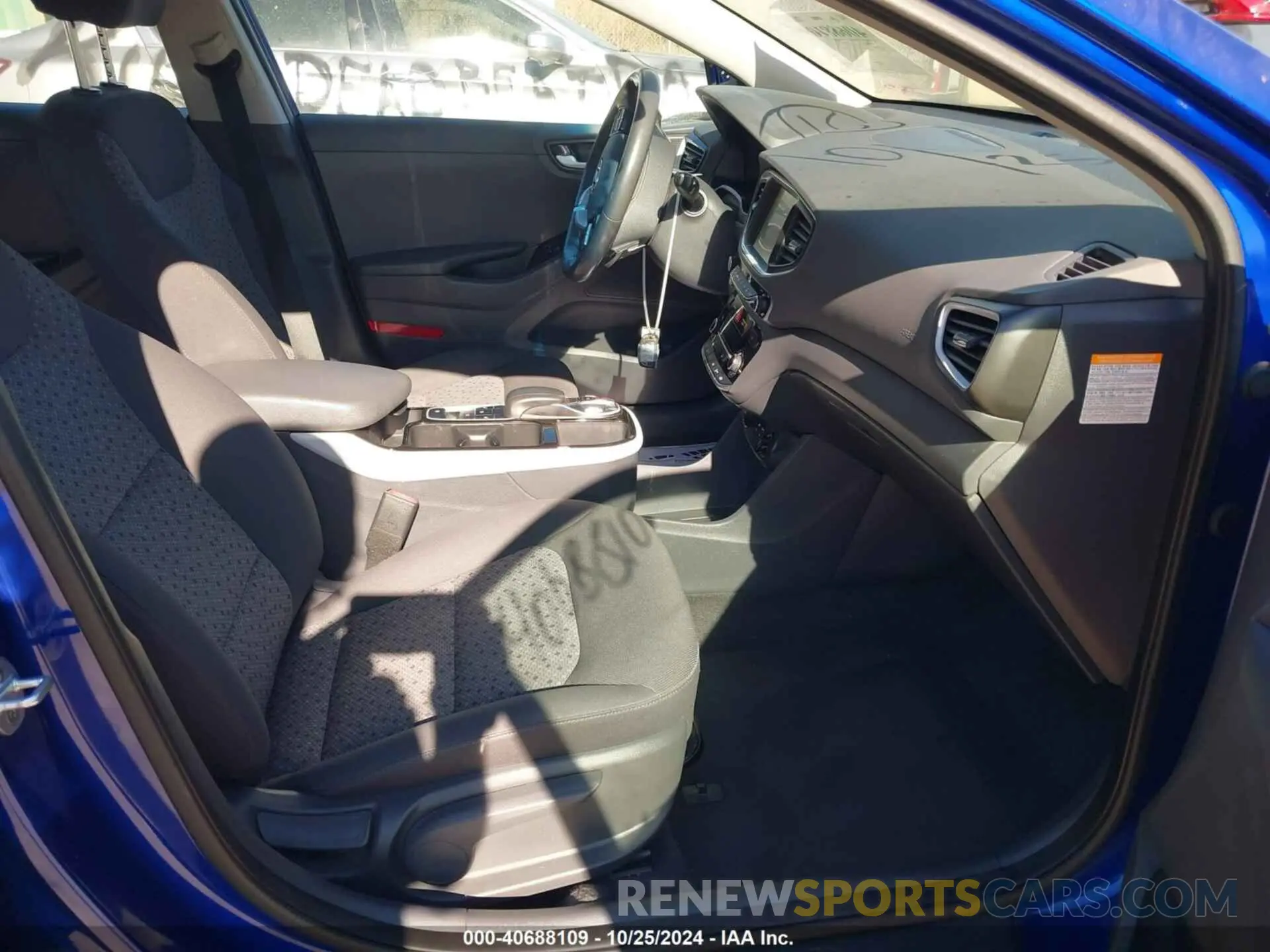 5 fotografías del automóvil dañado KMHC75LH9KU036011 HYUNDAI IONIQ ELECTRIC 2019