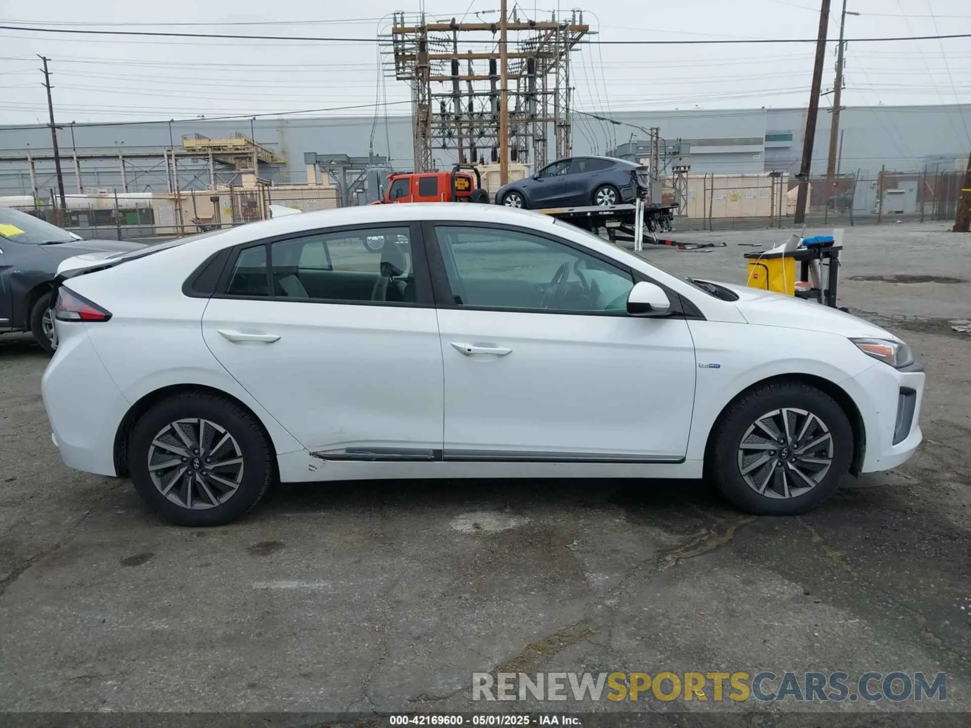 13 fotografías del automóvil dañado KMHC75LJ2LU071350 HYUNDAI IONIQ ELECTRIC 2020