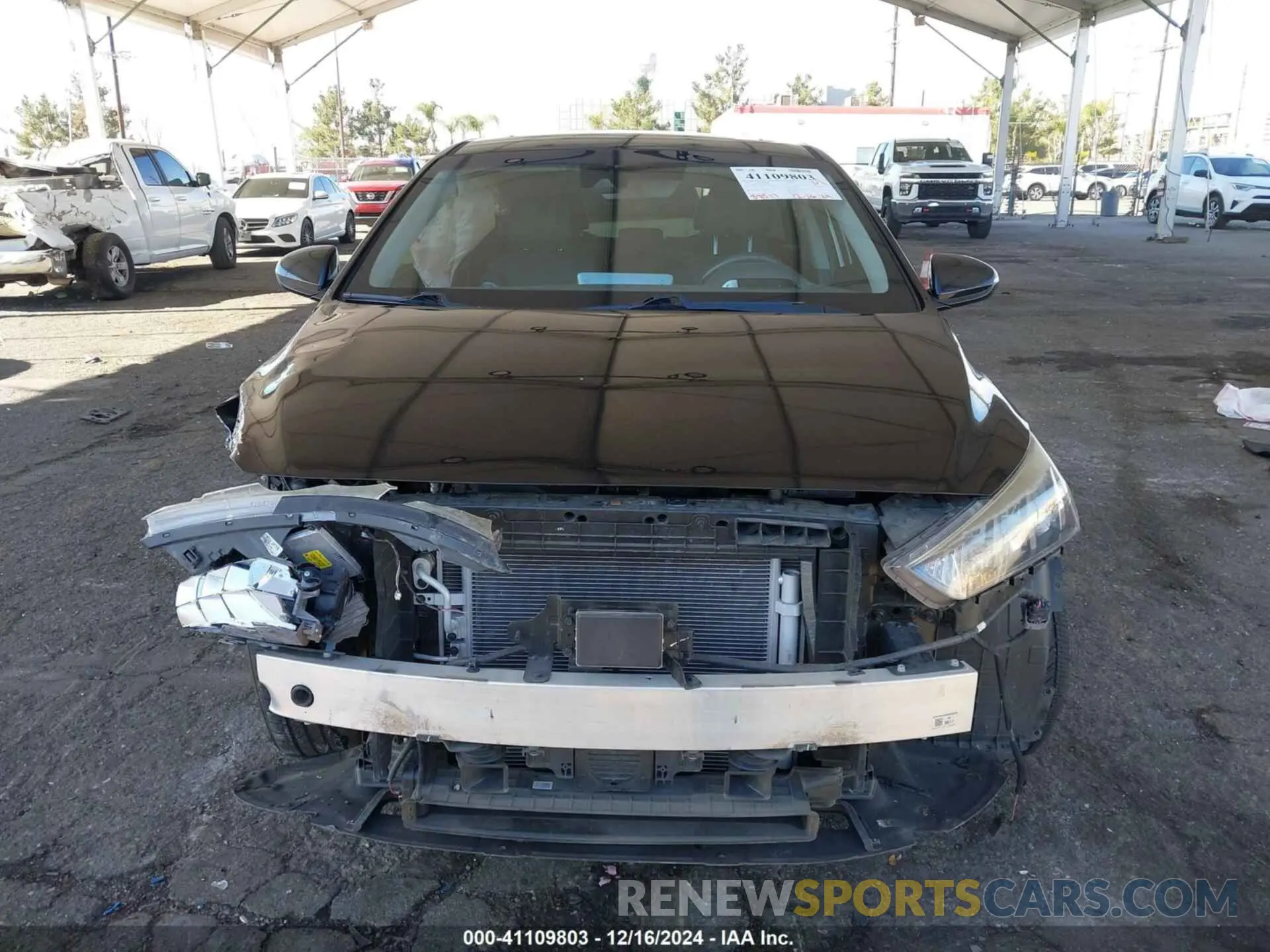 11 fotografías del automóvil dañado KMHC85LJ1LU063334 HYUNDAI IONIQ ELECTRIC 2020