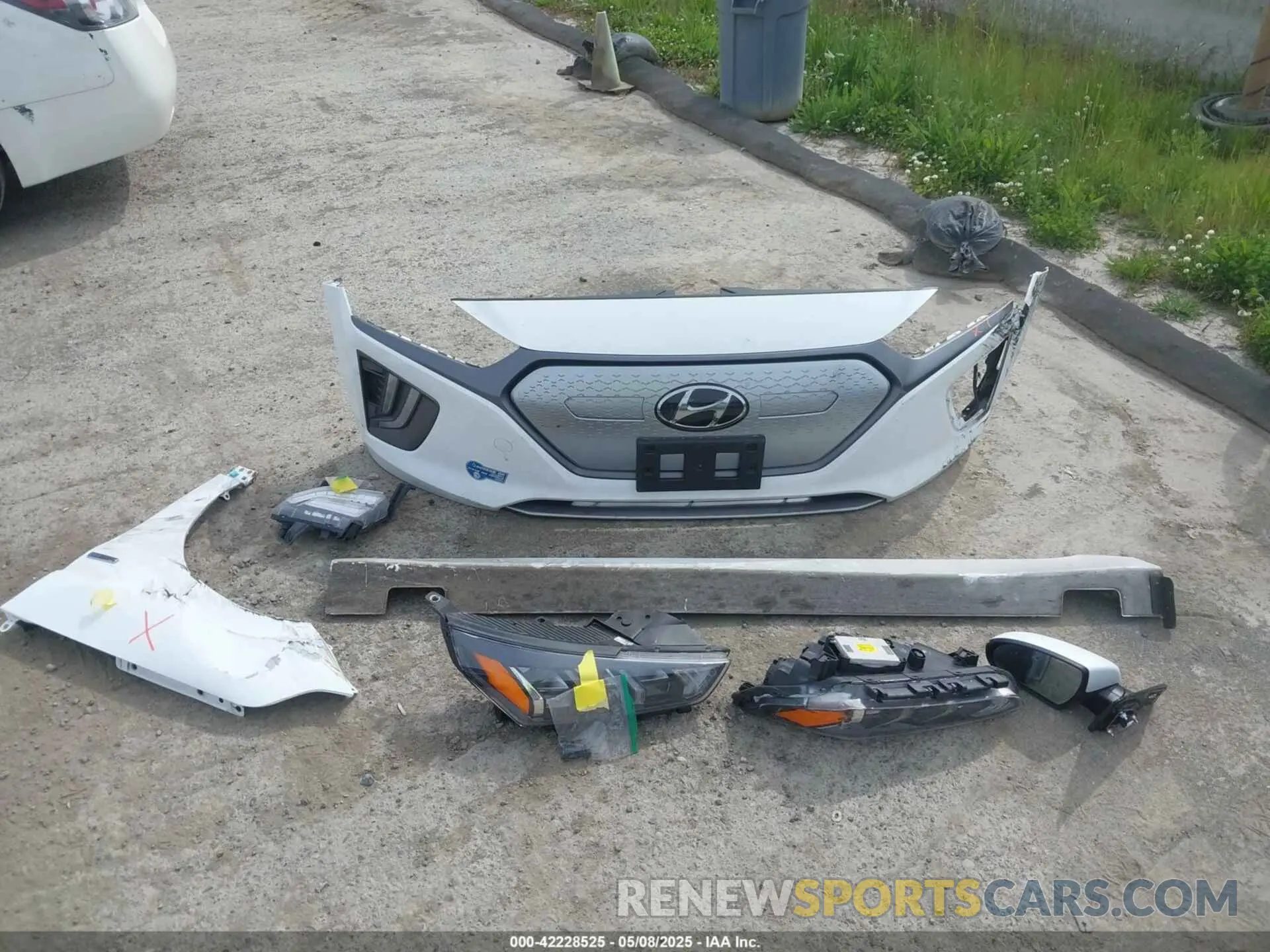 12 fotografías del automóvil dañado KMHC85LJ6LU063460 HYUNDAI IONIQ ELECTRIC 2020