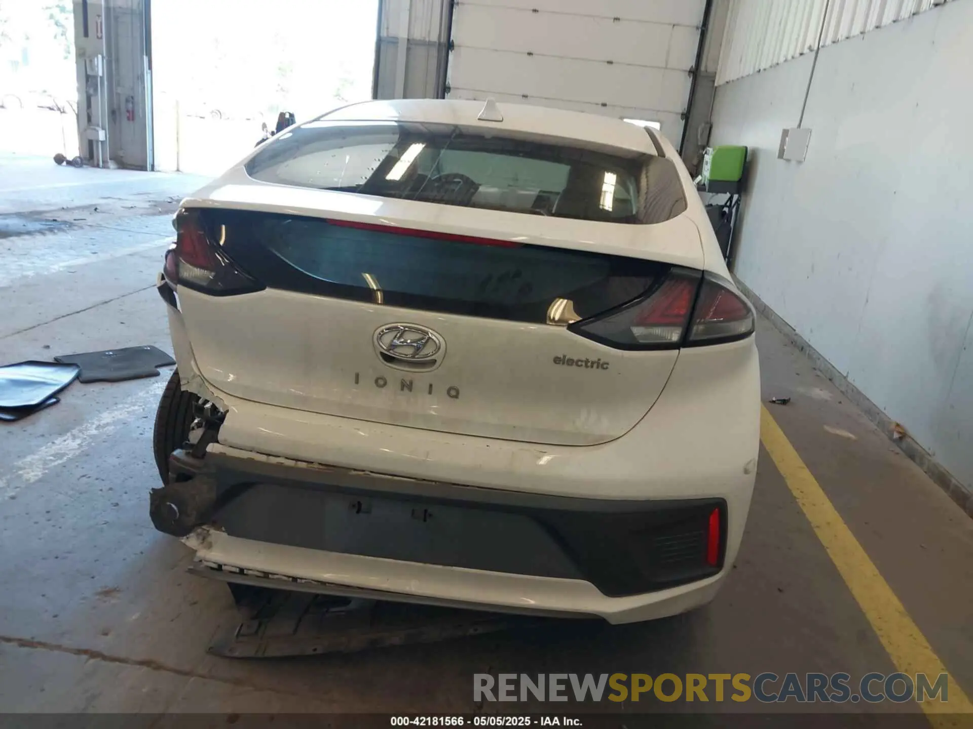 16 fotografías del automóvil dañado KMHC85LJ7LU061362 HYUNDAI IONIQ ELECTRIC 2020