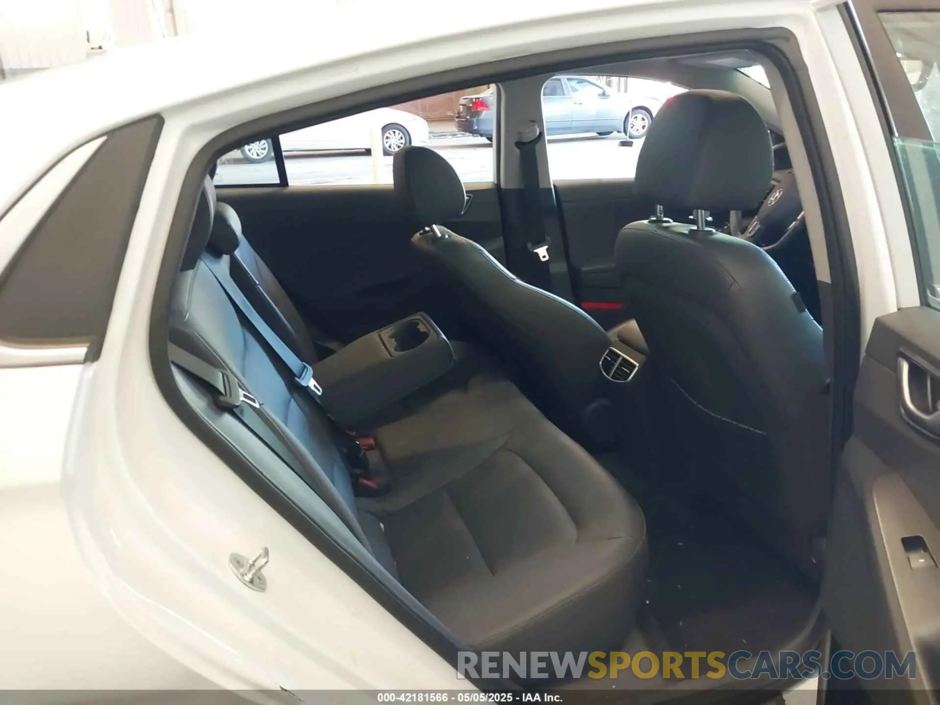 8 fotografías del automóvil dañado KMHC85LJ7LU061362 HYUNDAI IONIQ ELECTRIC 2020