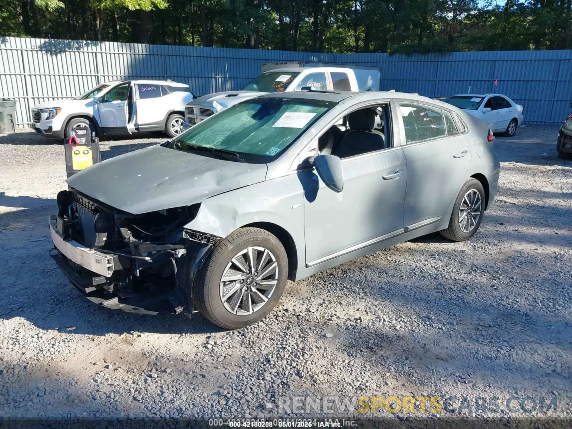 2 fotografías del automóvil dañado KMHC85LJ7LU074466 HYUNDAI IONIQ ELECTRIC 2020
