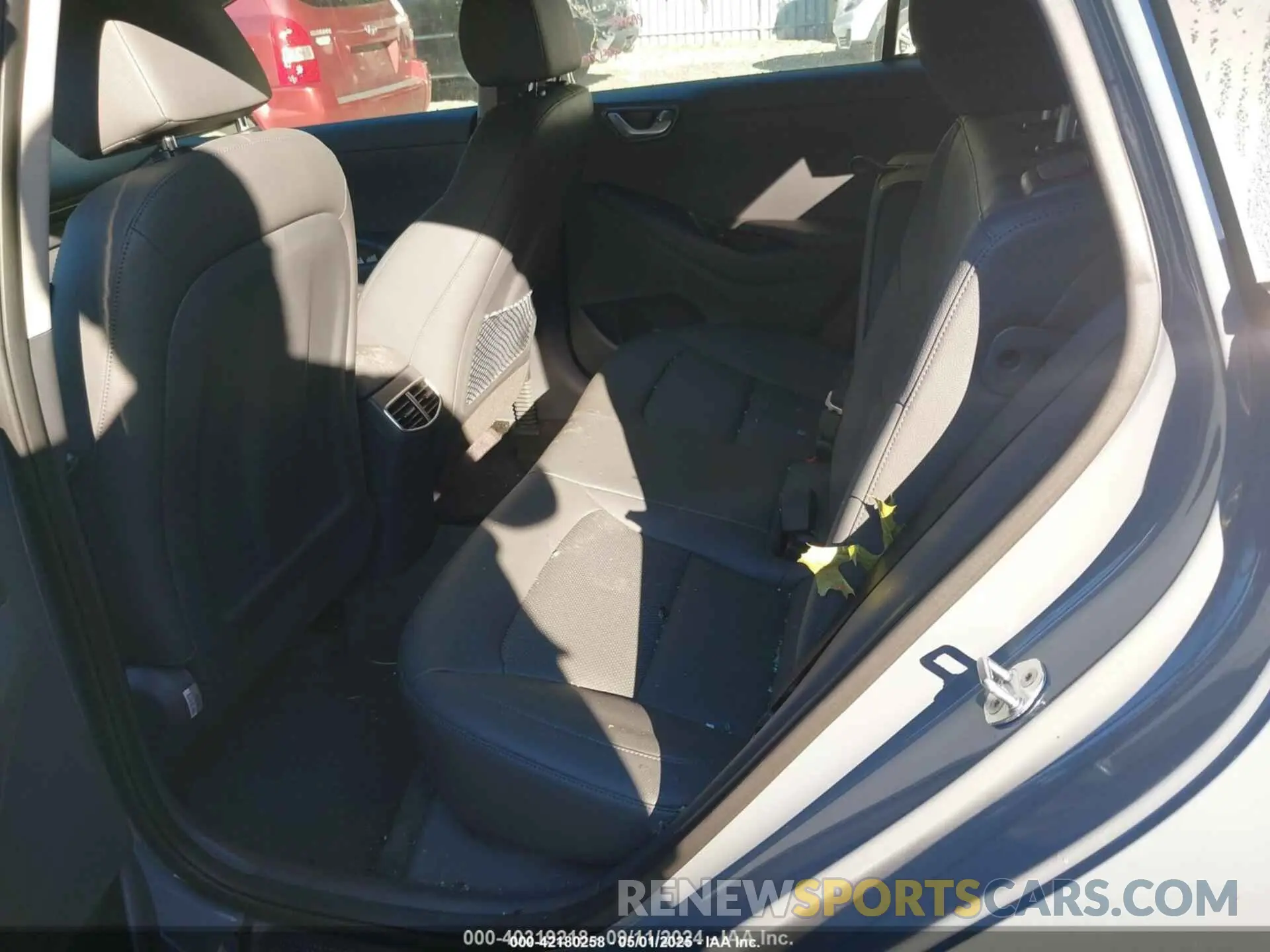8 fotografías del automóvil dañado KMHC85LJ7LU074466 HYUNDAI IONIQ ELECTRIC 2020