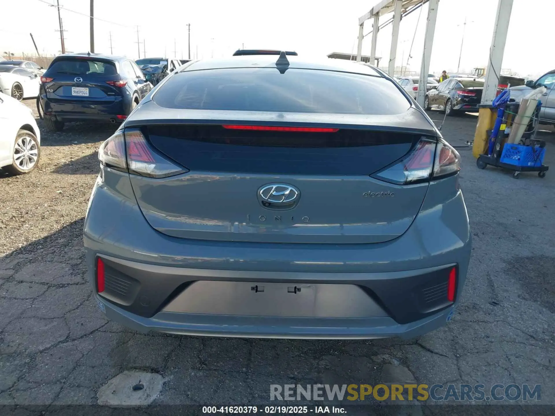 17 fotografías del automóvil dañado KMHC85LJ9LU071908 HYUNDAI IONIQ ELECTRIC 2020
