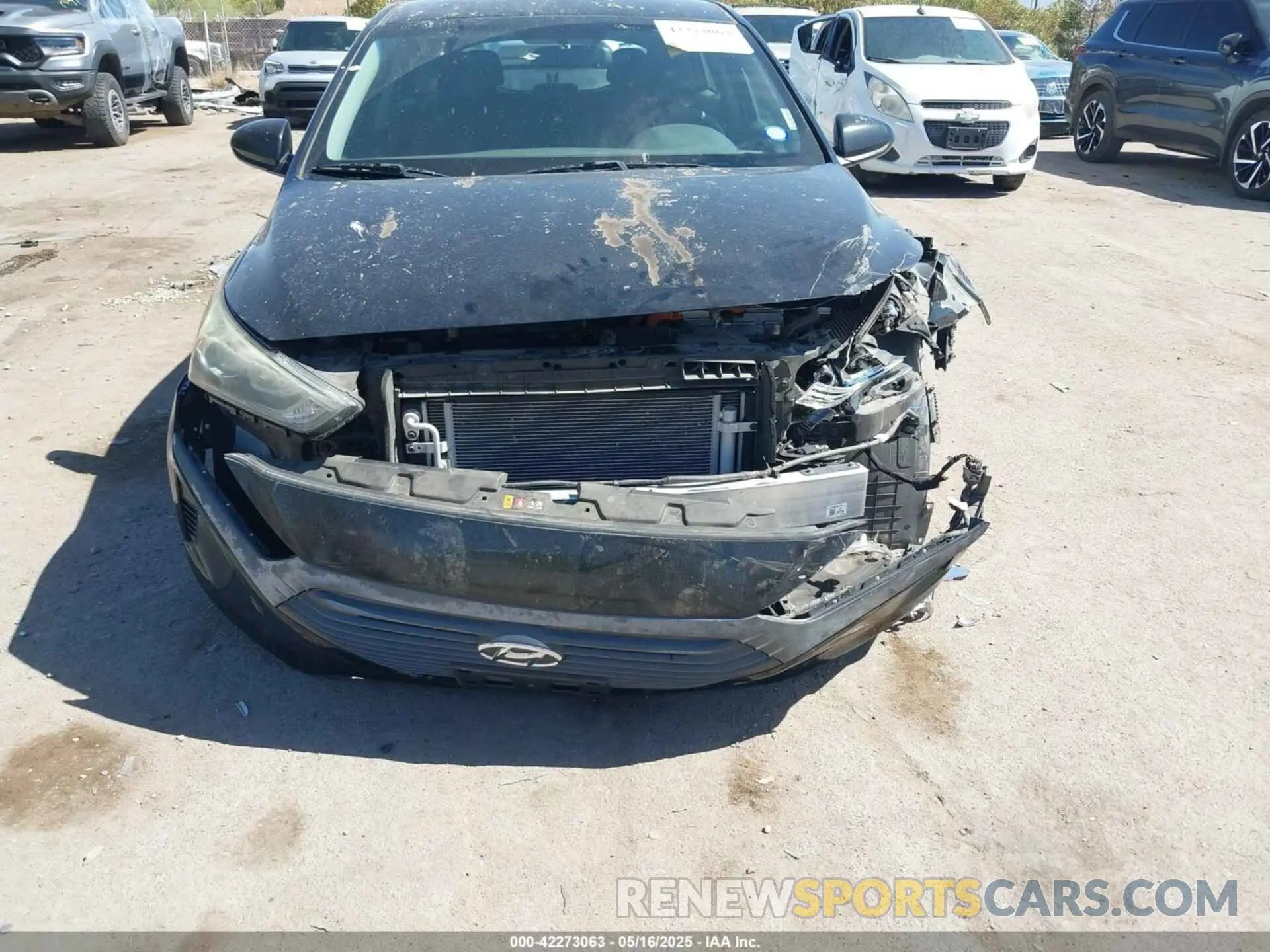 6 fotografías del automóvil dañado KMHC65LC0KU175841 HYUNDAI IONIQ HYBRID 2019