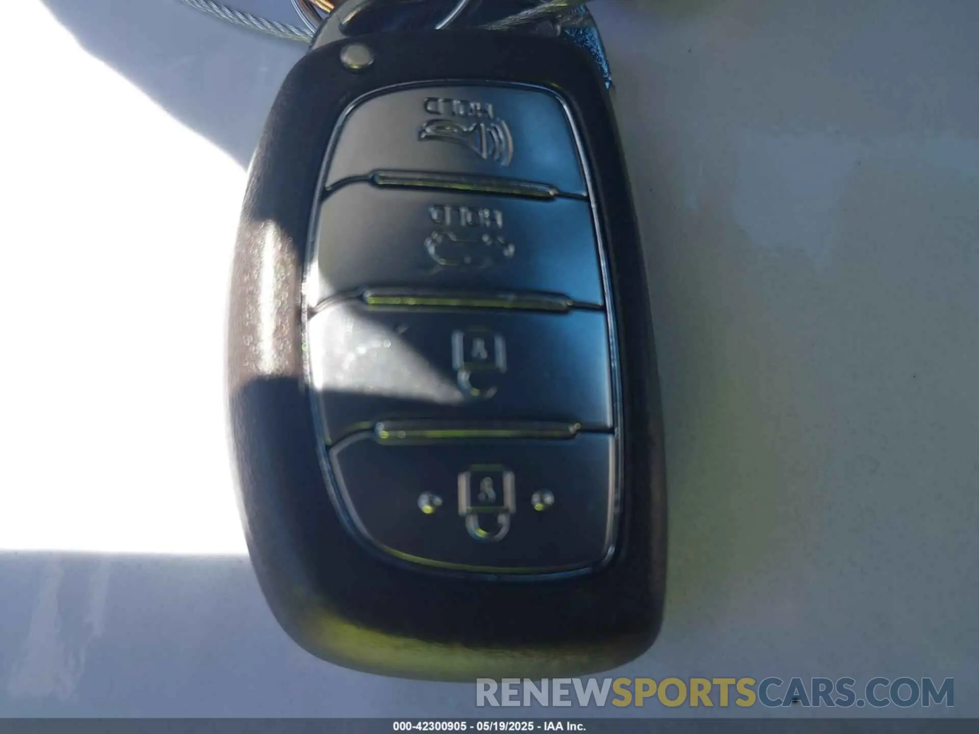 11 fotografías del automóvil dañado KMHC65LC0KU179940 HYUNDAI IONIQ HYBRID 2019