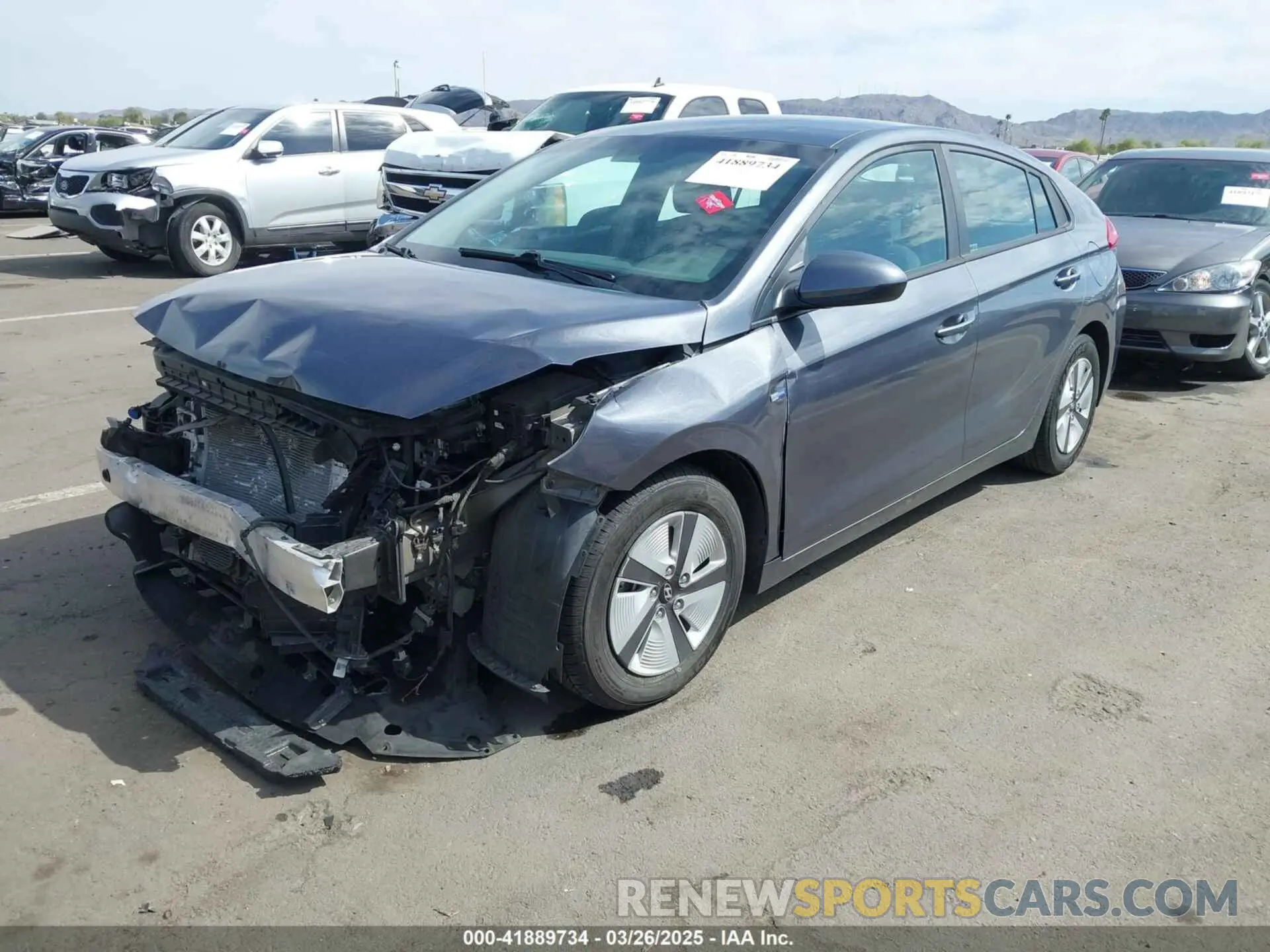 2 fotografías del automóvil dañado KMHC65LC1KU174214 HYUNDAI IONIQ HYBRID 2019