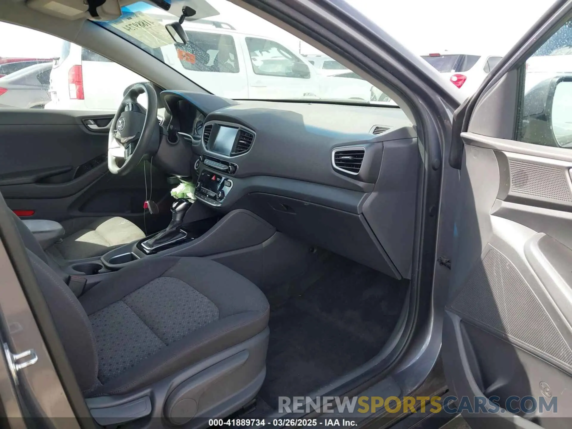 5 fotografías del automóvil dañado KMHC65LC1KU174214 HYUNDAI IONIQ HYBRID 2019