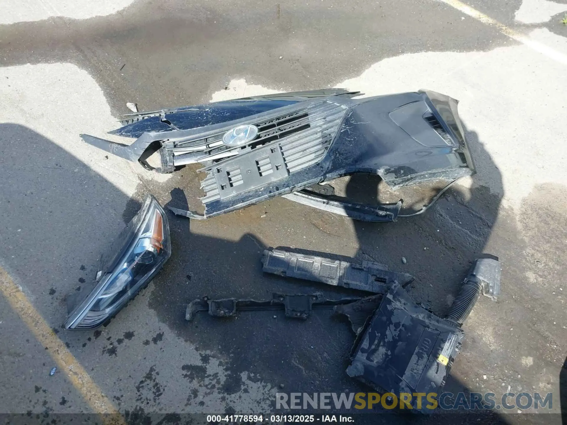 12 fotografías del automóvil dañado KMHC65LC3KU175915 HYUNDAI IONIQ HYBRID 2019