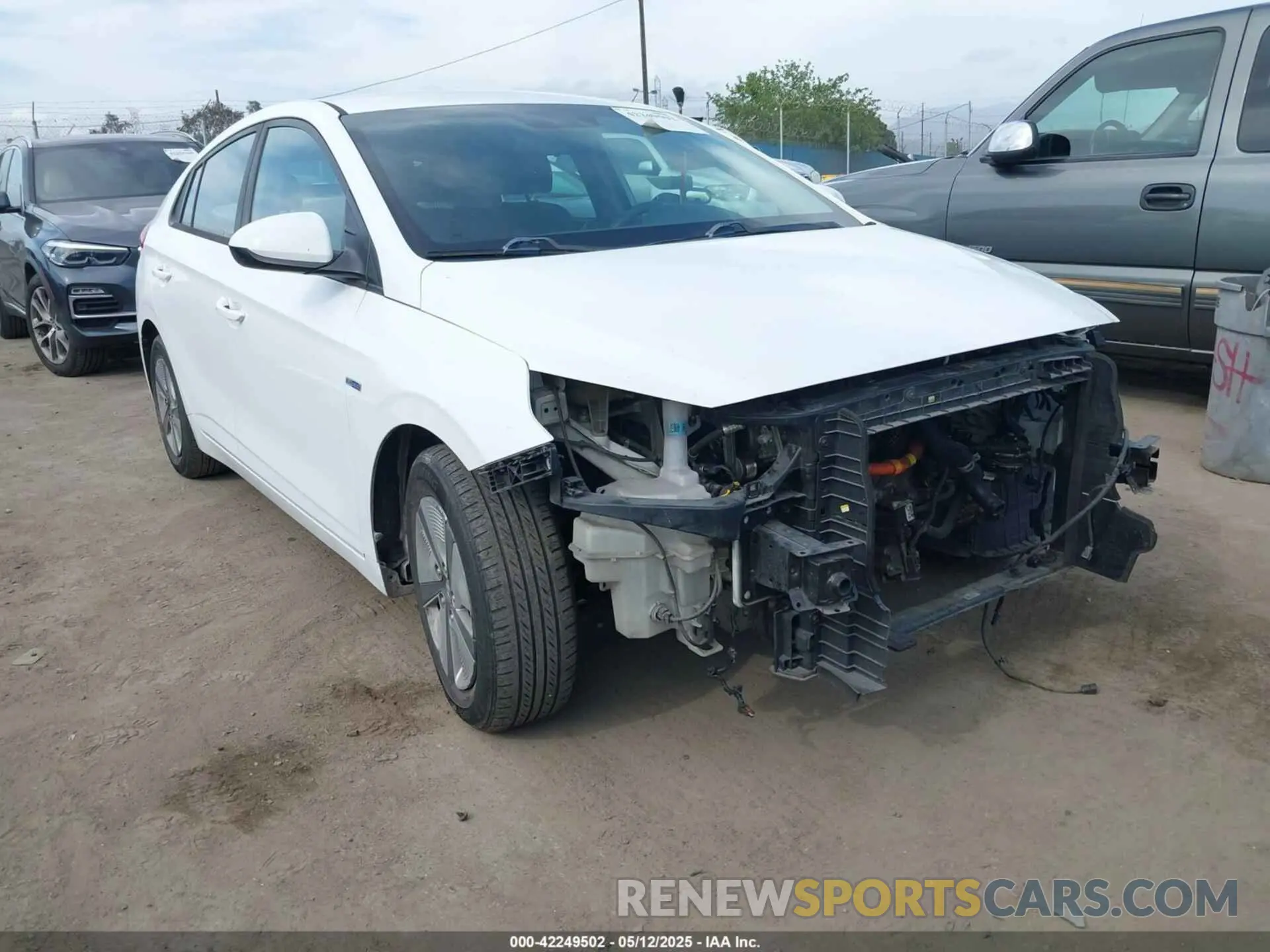 1 fotografías del automóvil dañado KMHC65LC3KU179902 HYUNDAI IONIQ HYBRID 2019