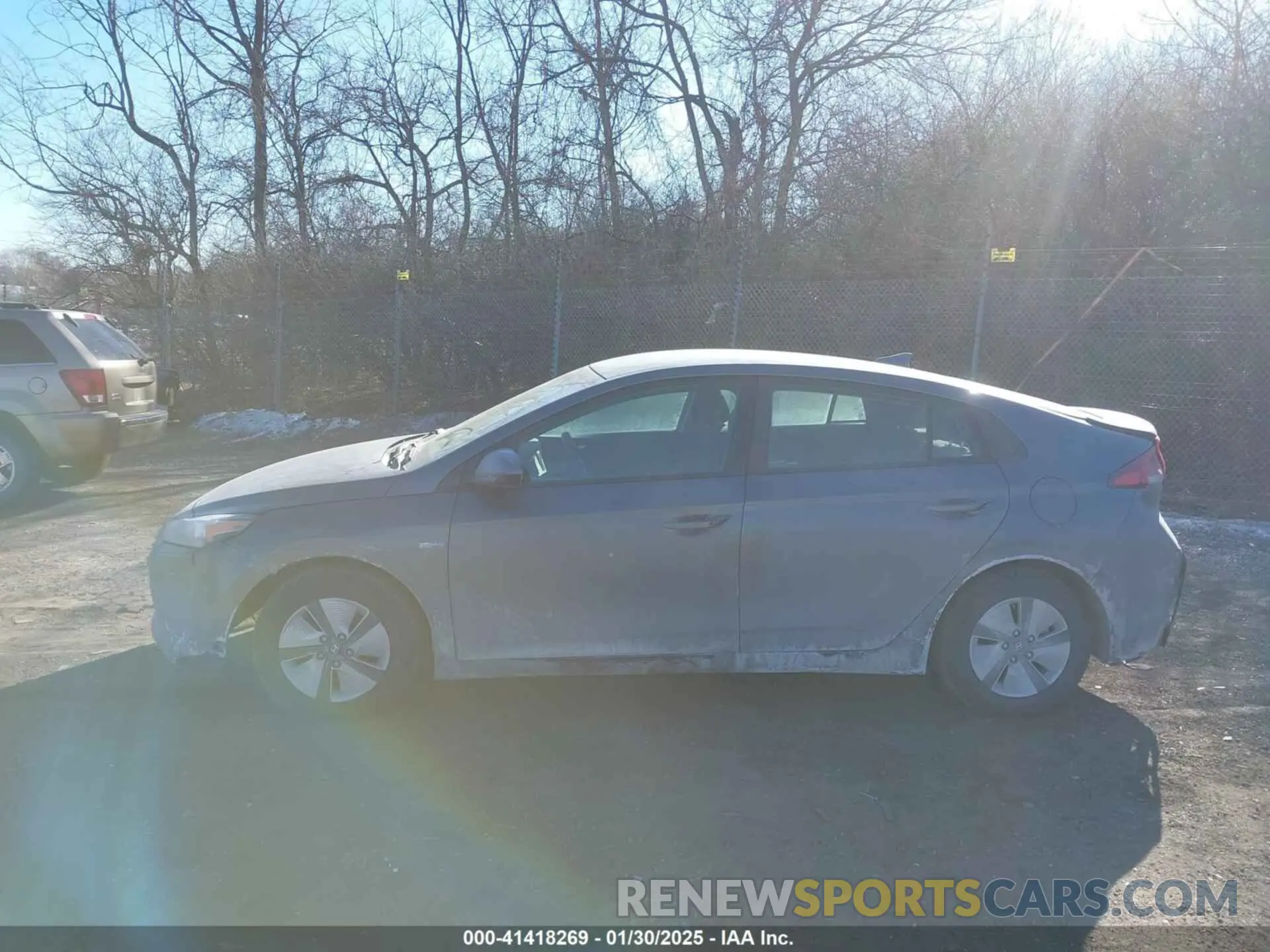 14 fotografías del automóvil dañado KMHC65LC4KU168326 HYUNDAI IONIQ HYBRID 2019