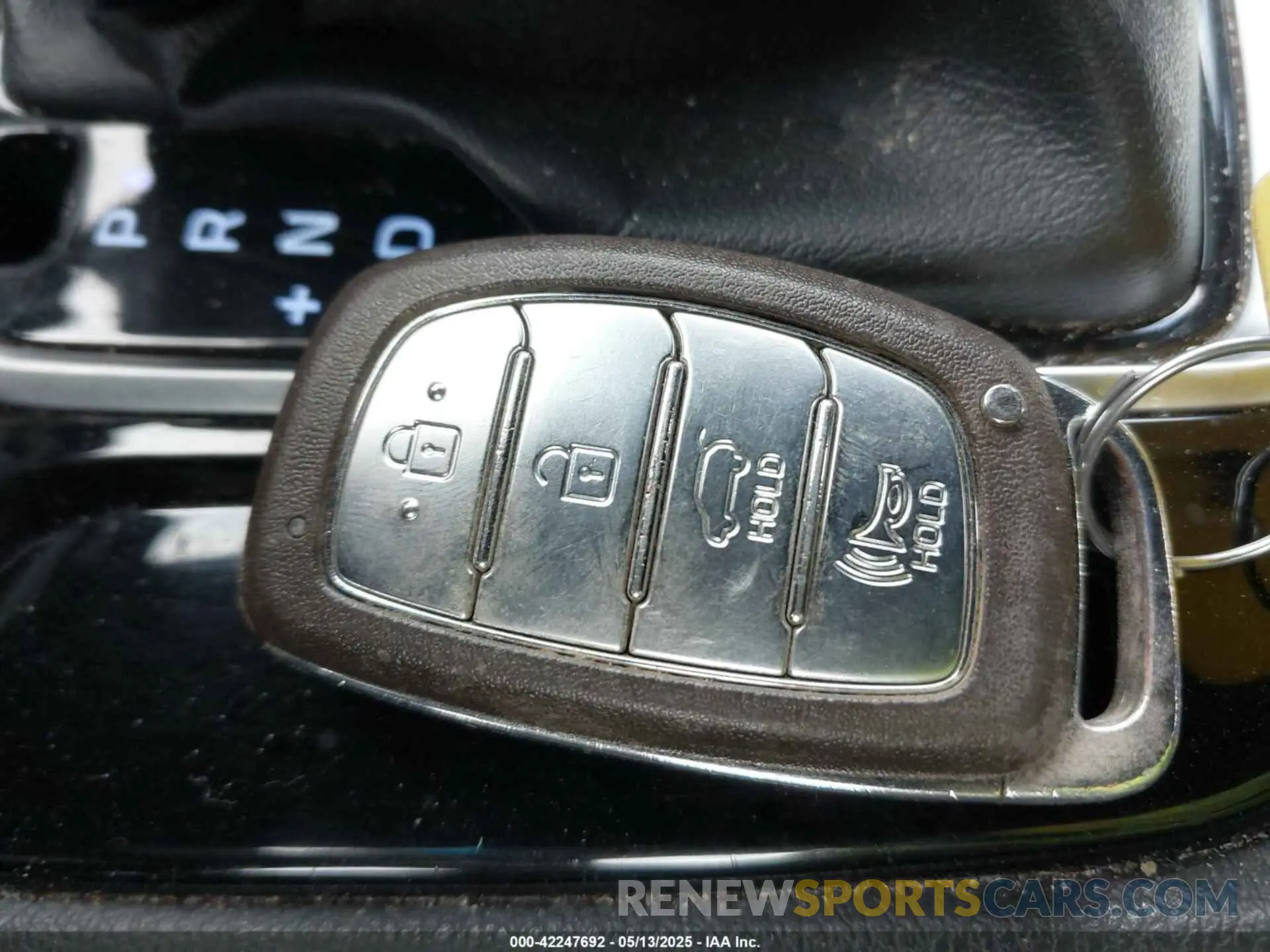 11 fotografías del automóvil dañado KMHC65LC4KU174675 HYUNDAI IONIQ HYBRID 2019