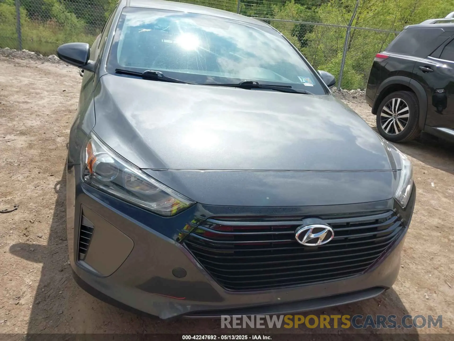 12 fotografías del automóvil dañado KMHC65LC4KU174675 HYUNDAI IONIQ HYBRID 2019