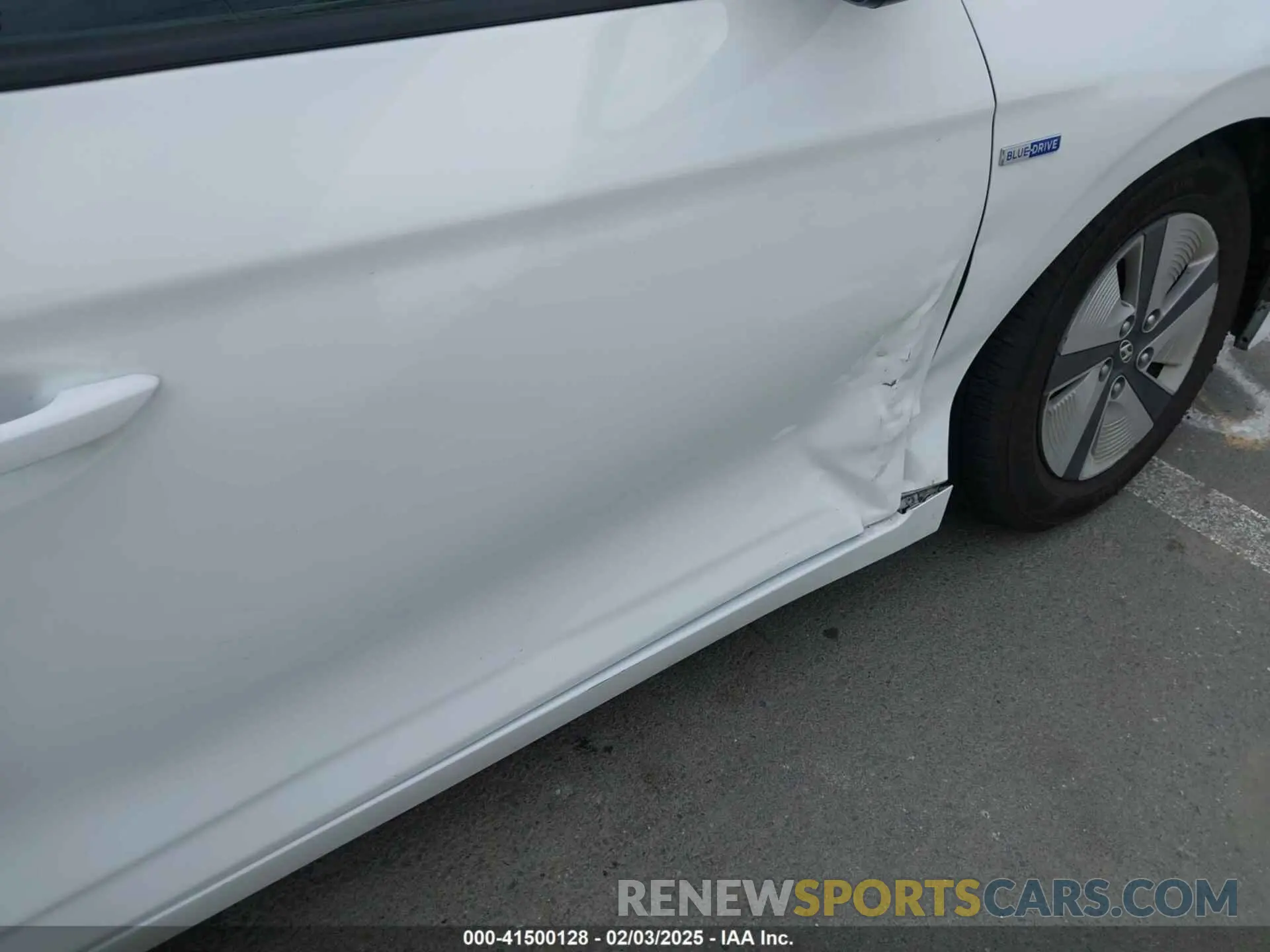 6 fotografías del automóvil dañado KMHC65LC5KU168562 HYUNDAI IONIQ HYBRID 2019