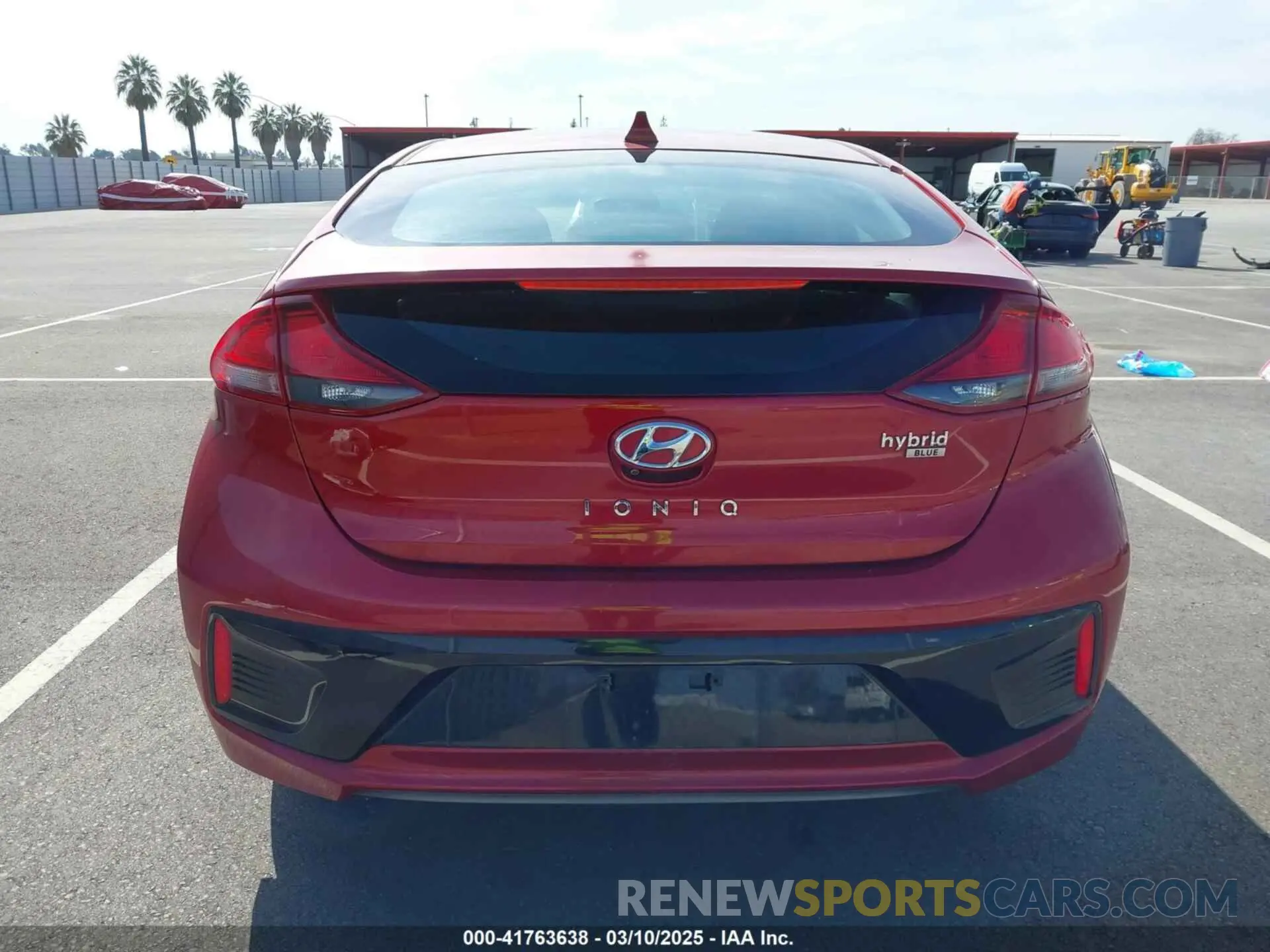 17 fotografías del automóvil dañado KMHC65LC5KU170876 HYUNDAI IONIQ HYBRID 2019