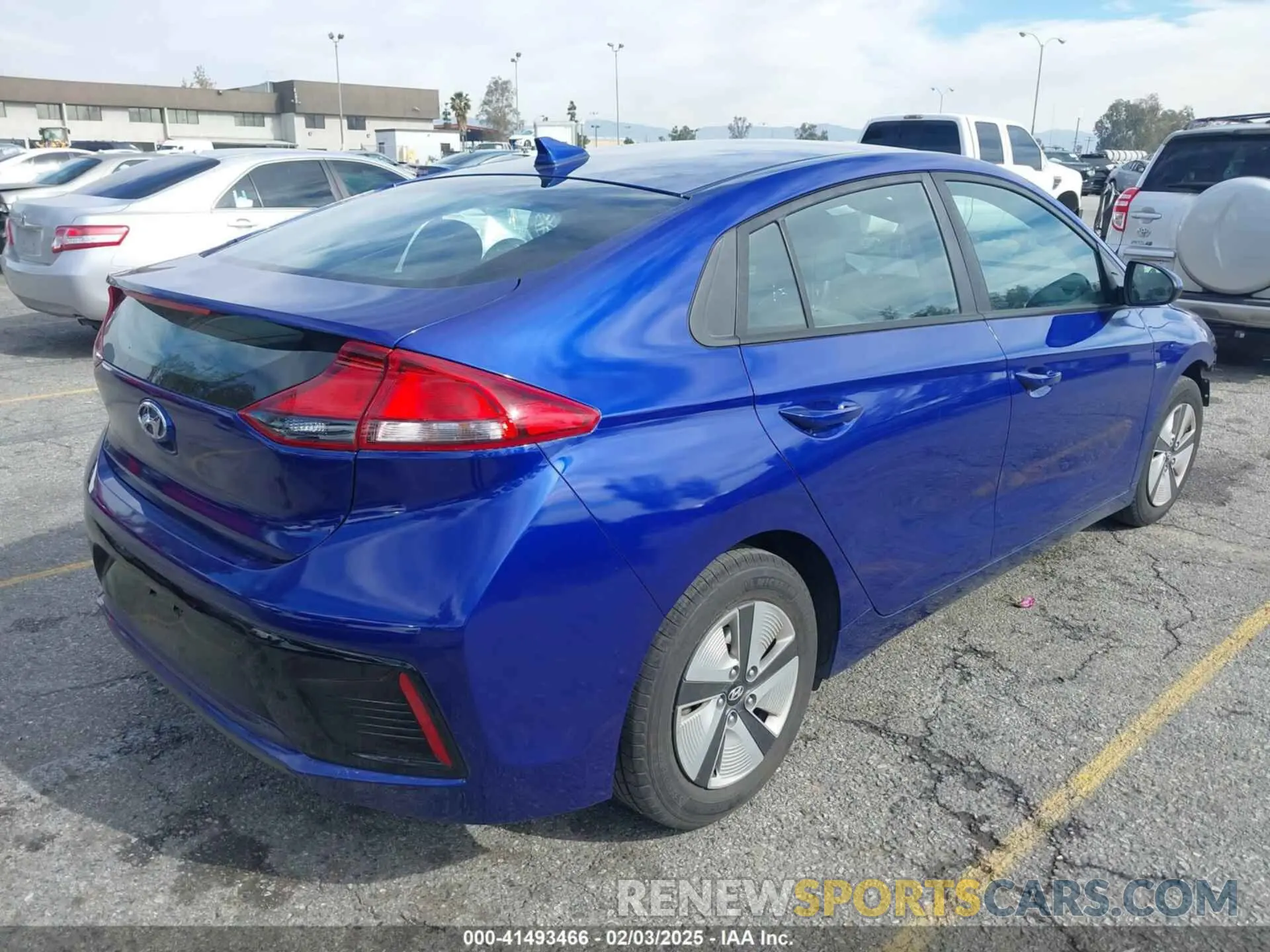 4 fotografías del automóvil dañado KMHC65LC7KU145204 HYUNDAI IONIQ HYBRID 2019