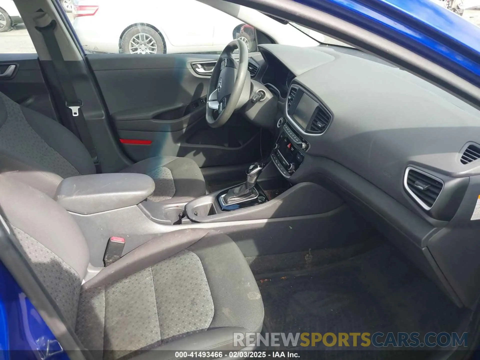 5 fotografías del automóvil dañado KMHC65LC7KU145204 HYUNDAI IONIQ HYBRID 2019
