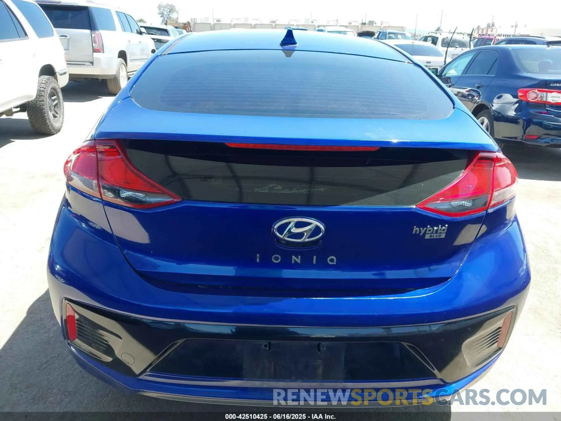17 fotografías del automóvil dañado KMHC65LC7KU180387 HYUNDAI IONIQ HYBRID 2019