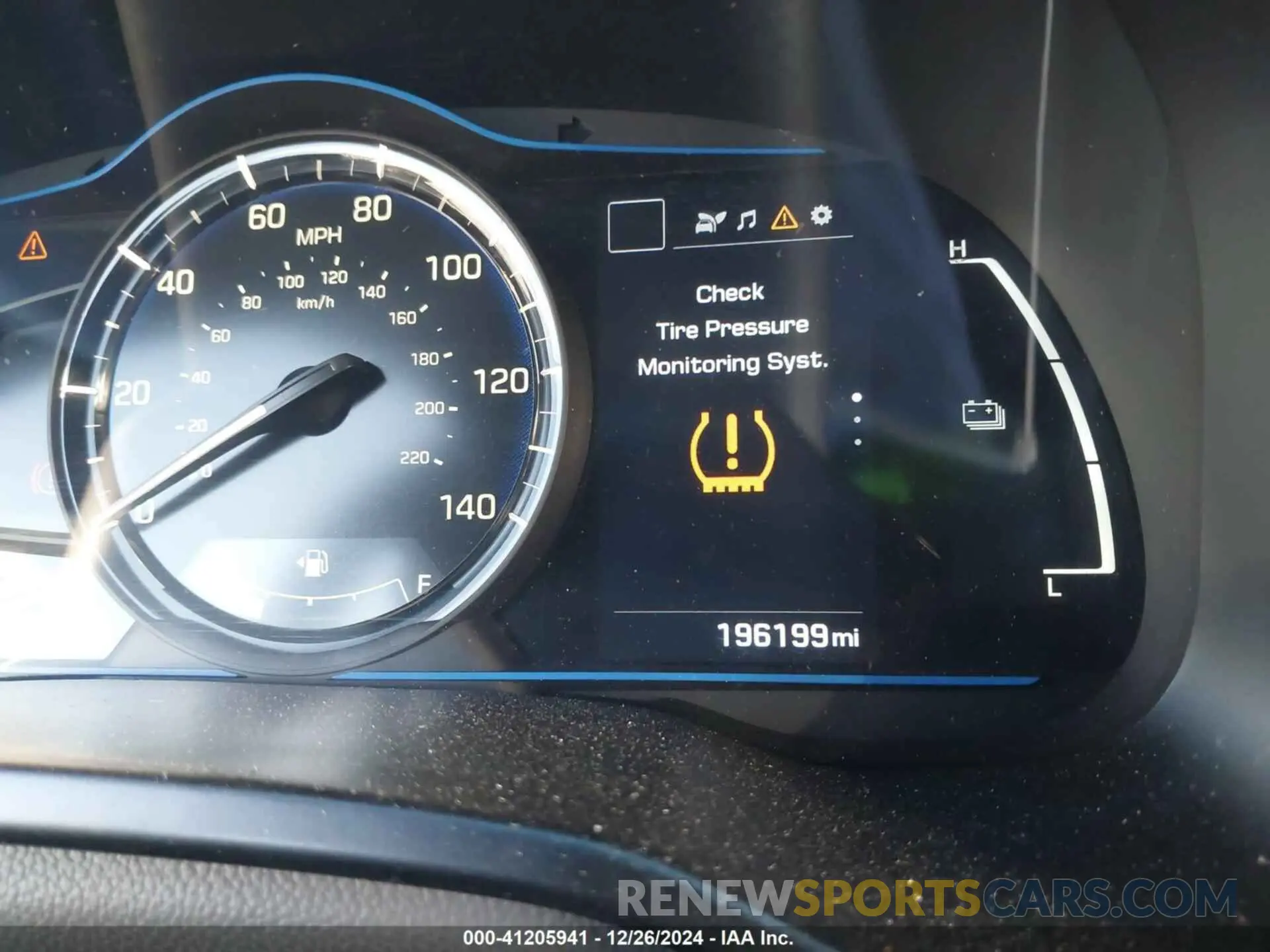 15 fotografías del automóvil dañado KMHC65LC8KU169673 HYUNDAI IONIQ HYBRID 2019