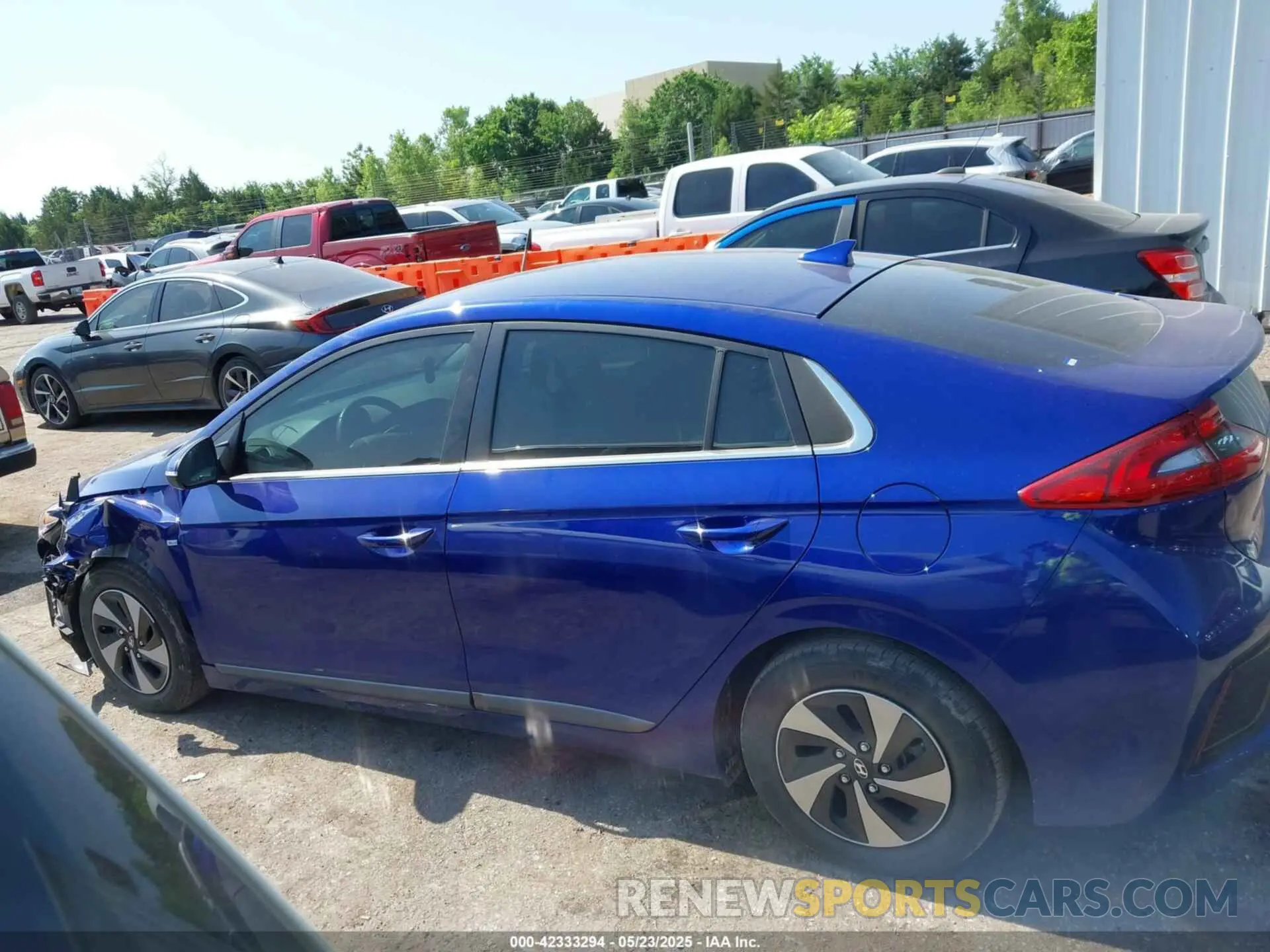 15 fotografías del automóvil dañado KMHC75LC1KU117153 HYUNDAI IONIQ HYBRID 2019