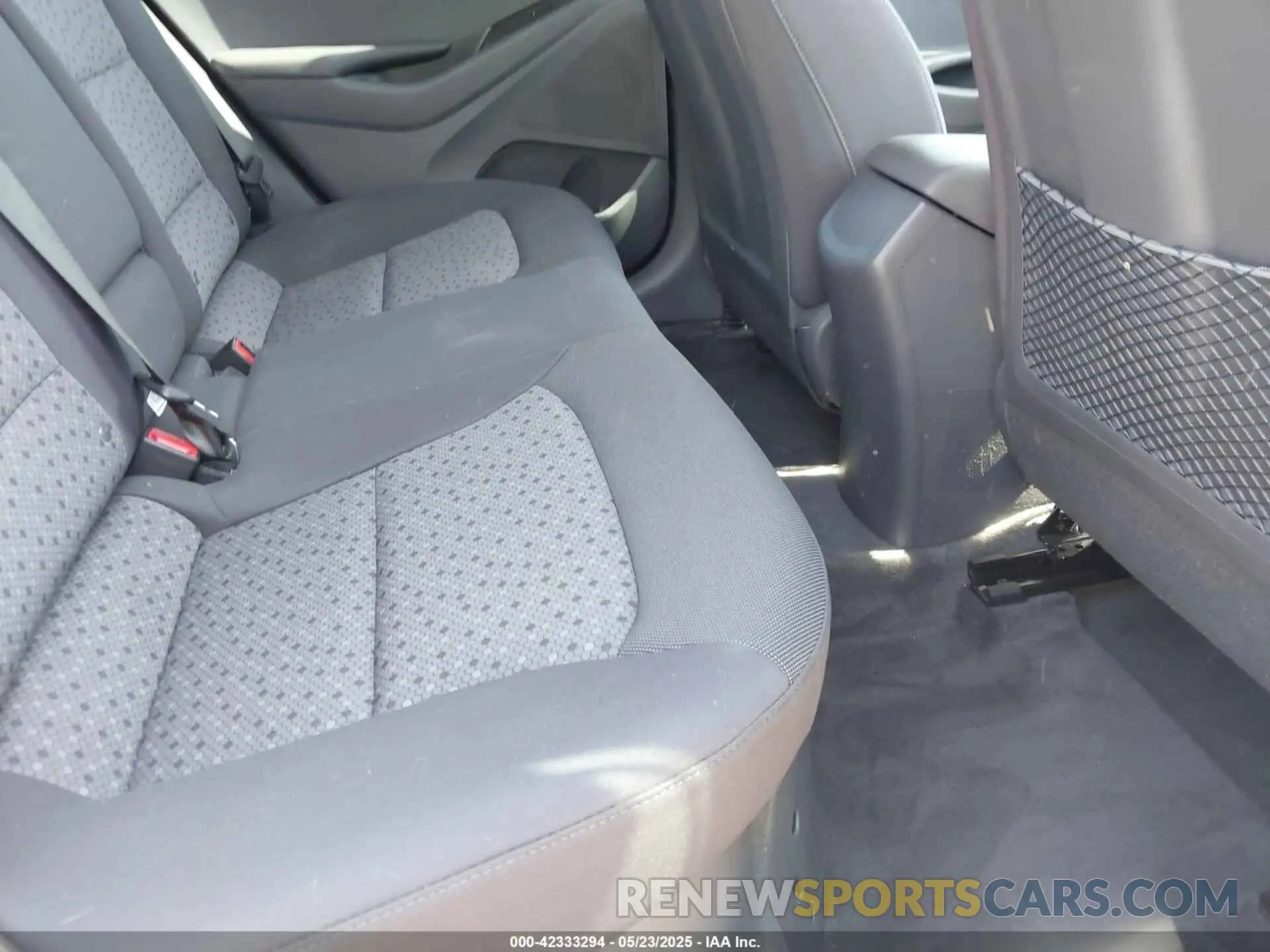 8 fotografías del automóvil dañado KMHC75LC1KU117153 HYUNDAI IONIQ HYBRID 2019