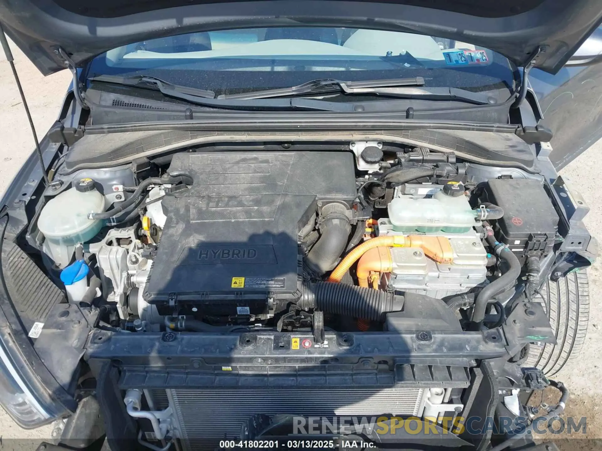10 fotografías del automóvil dañado KMHC75LC1KU134132 HYUNDAI IONIQ HYBRID 2019