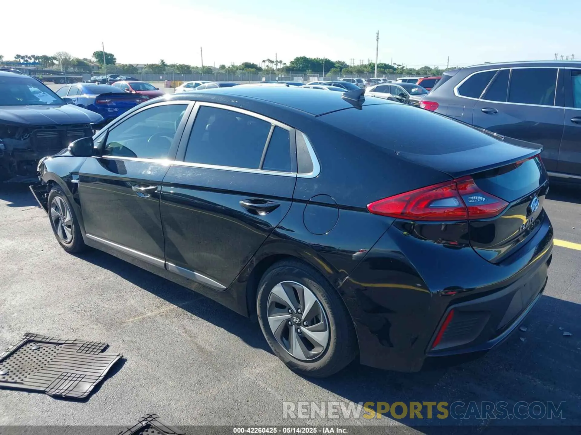 3 fotografías del automóvil dañado KMHC75LC3KU105621 HYUNDAI IONIQ HYBRID 2019