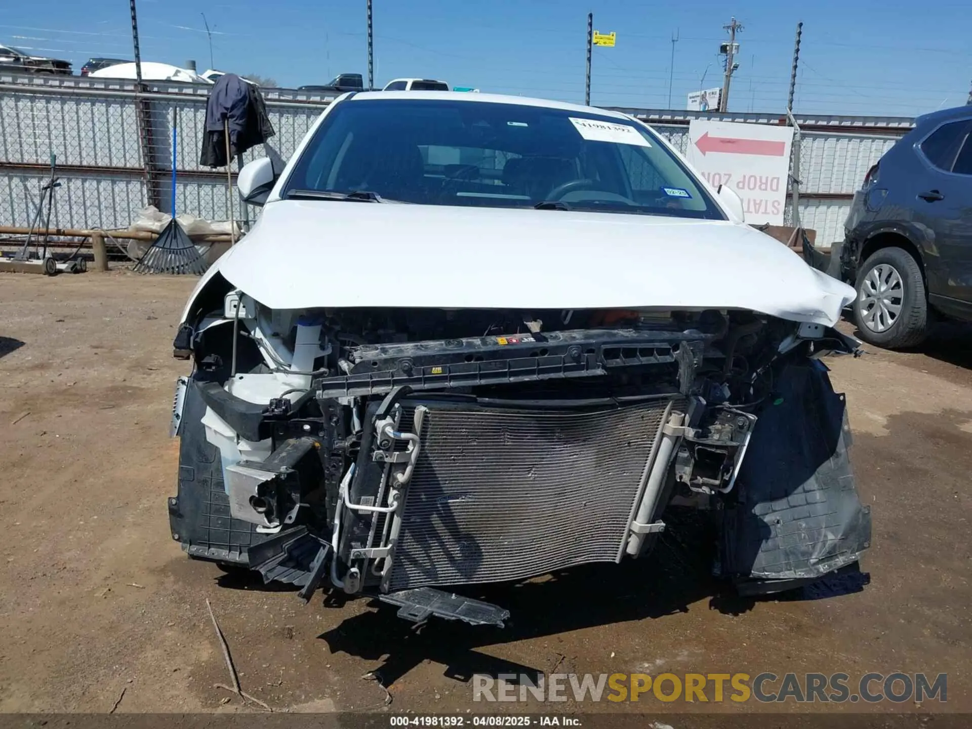 12 fotografías del automóvil dañado KMHC05LC5LU212353 HYUNDAI IONIQ HYBRID 2020