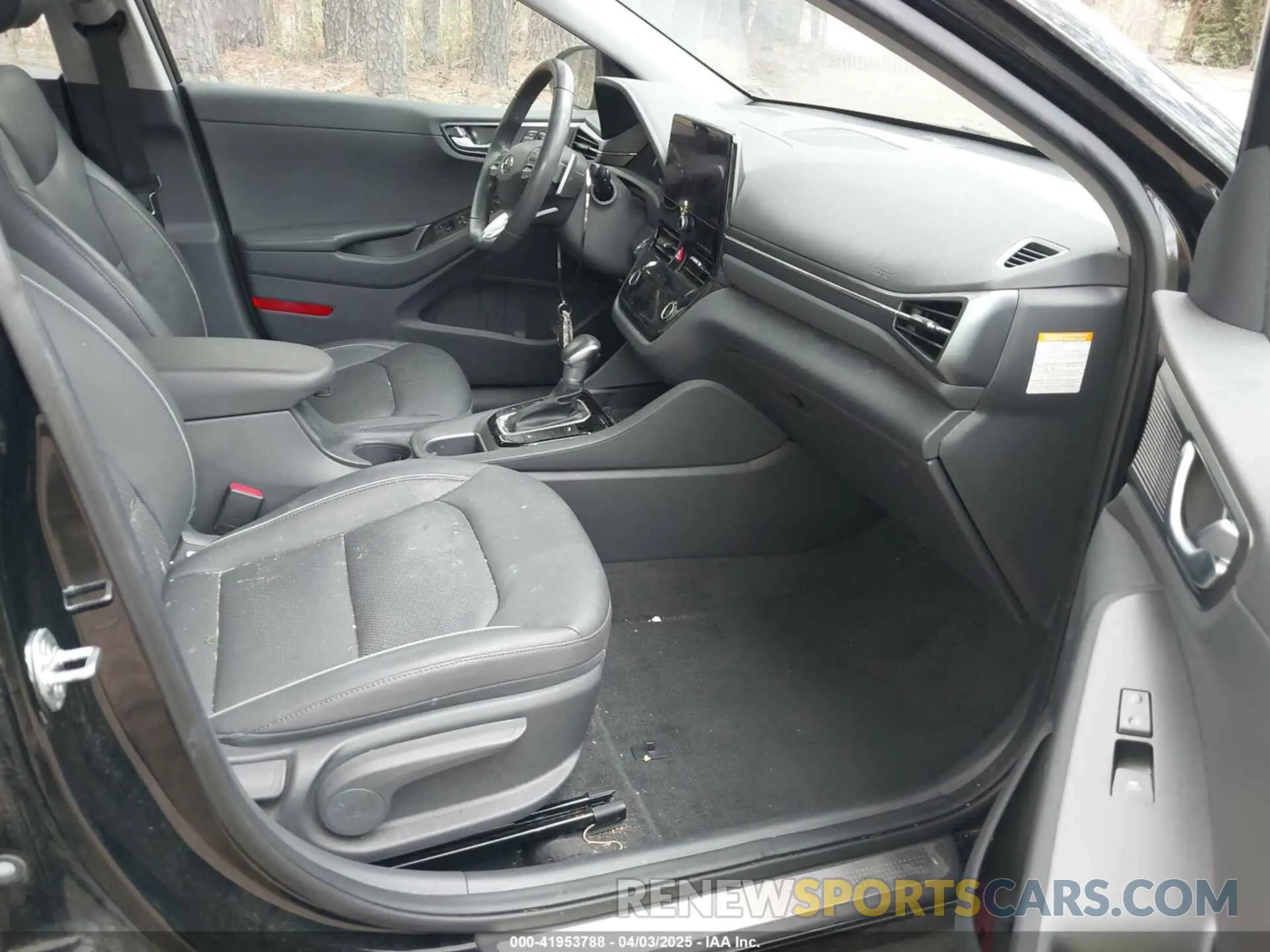 5 fotografías del automóvil dañado KMHC05LC5LU232442 HYUNDAI IONIQ HYBRID 2020