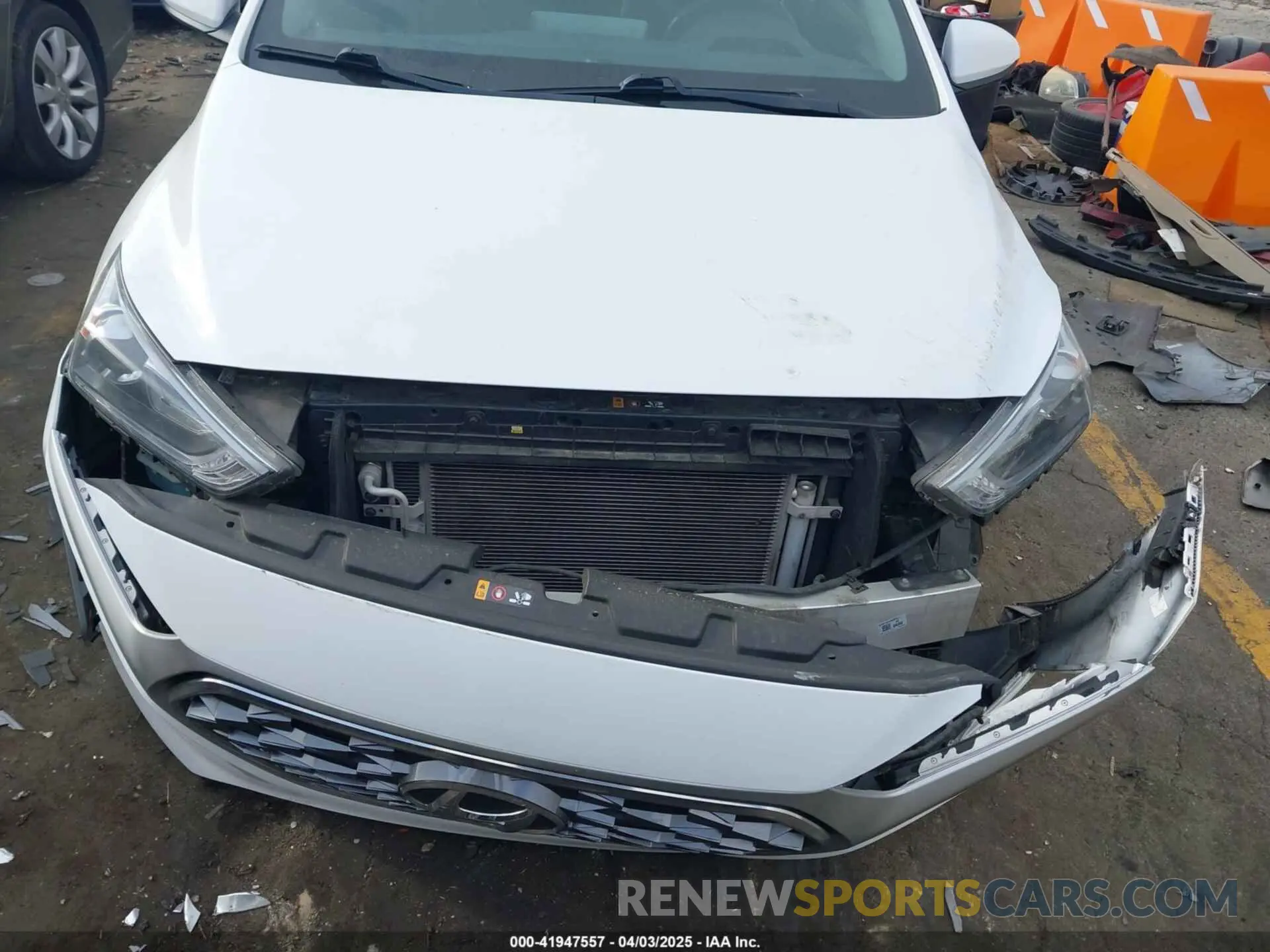 6 fotografías del automóvil dañado KMHC65LC4LU214190 HYUNDAI IONIQ HYBRID 2020