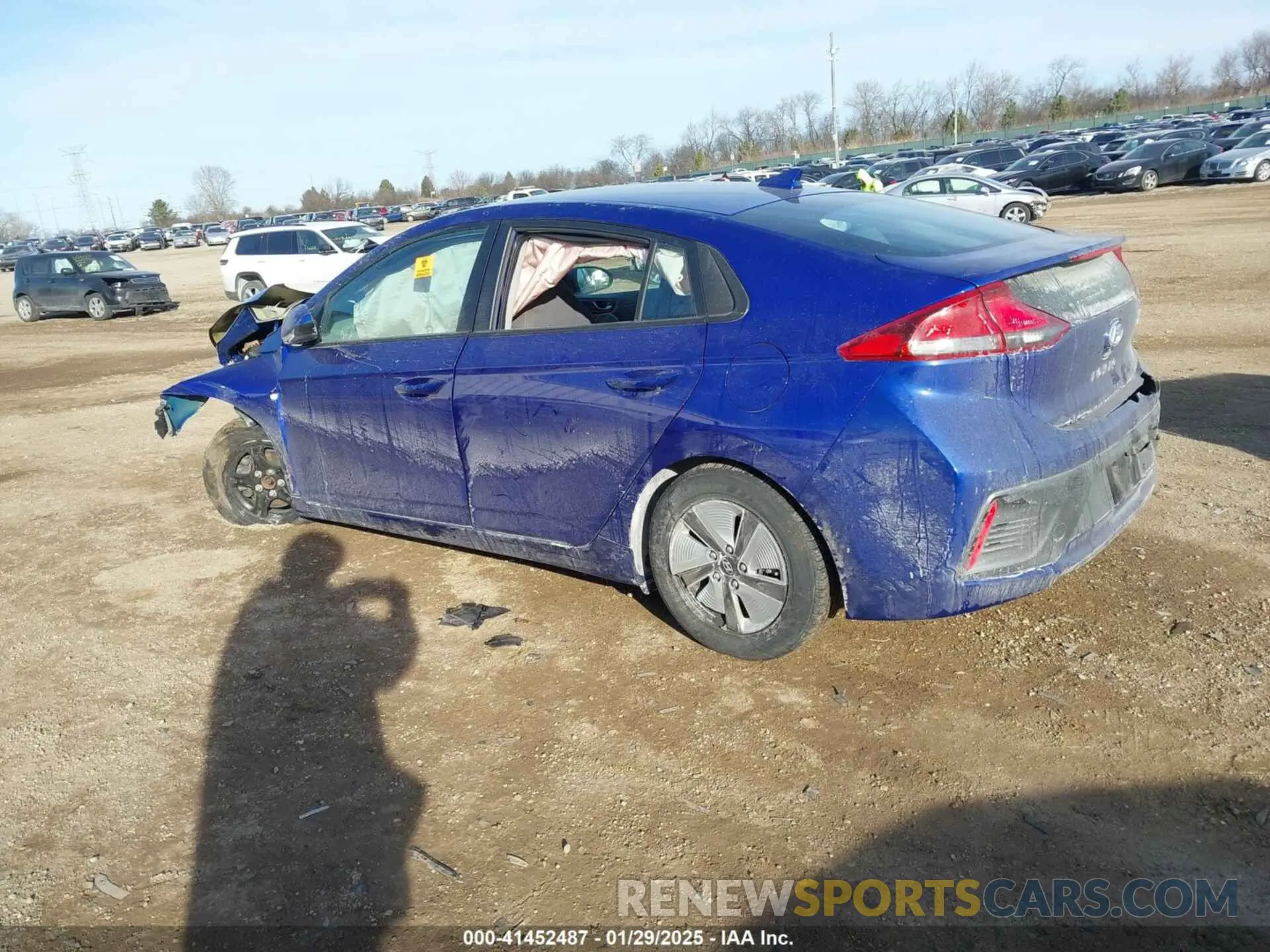 3 fotografías del automóvil dañado KMHC65LC4LU242801 HYUNDAI IONIQ HYBRID 2020