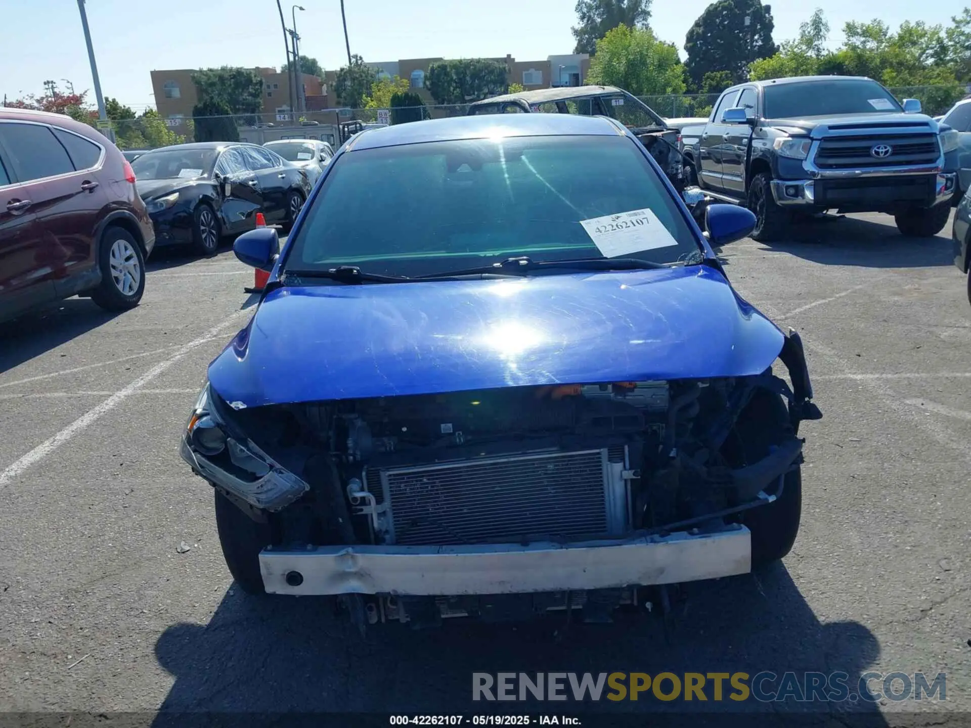 13 fotografías del automóvil dañado KMHC65LC5LU226171 HYUNDAI IONIQ HYBRID 2020