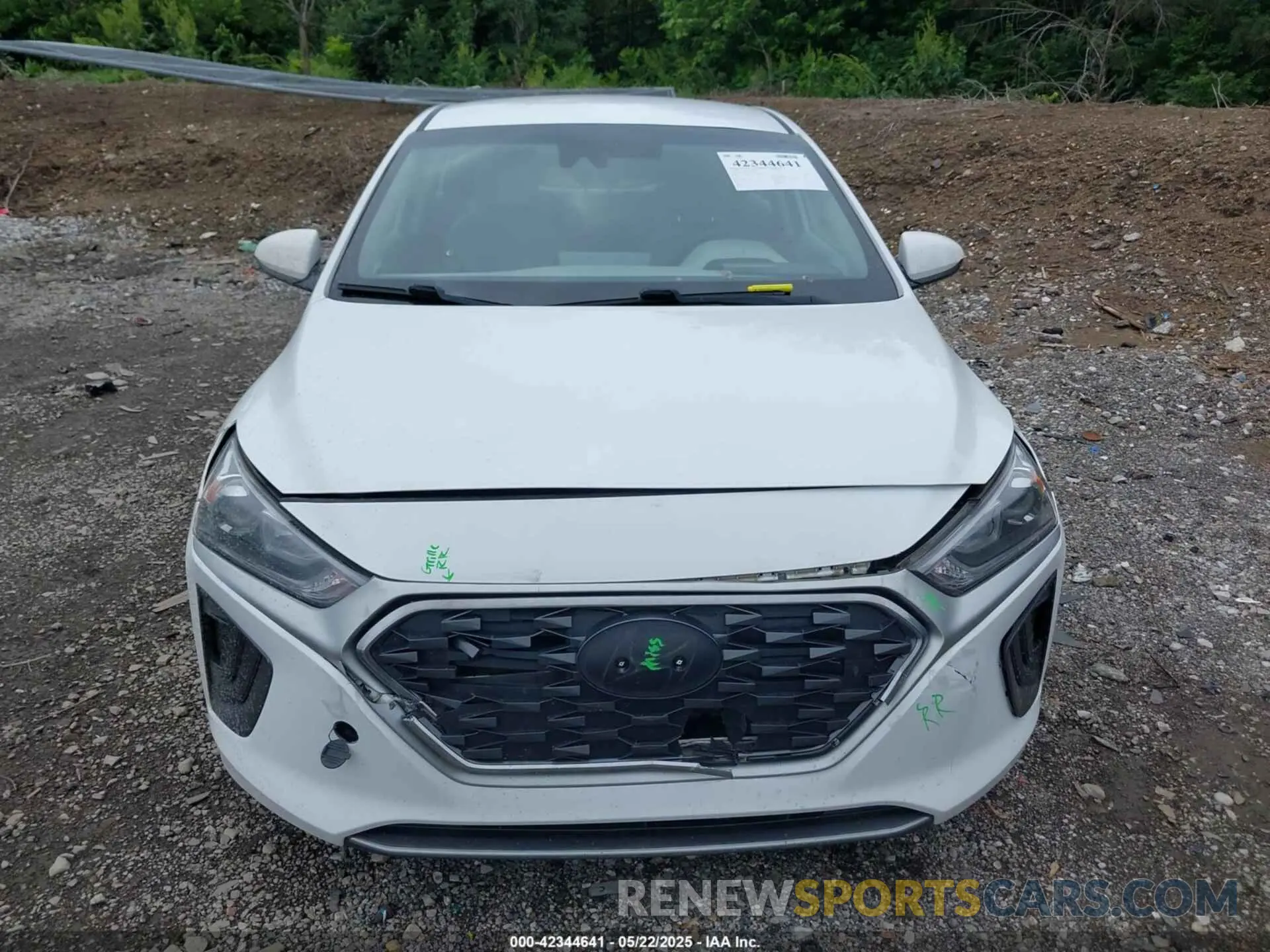 12 fotografías del automóvil dañado KMHC65LC8LU215813 HYUNDAI IONIQ HYBRID 2020