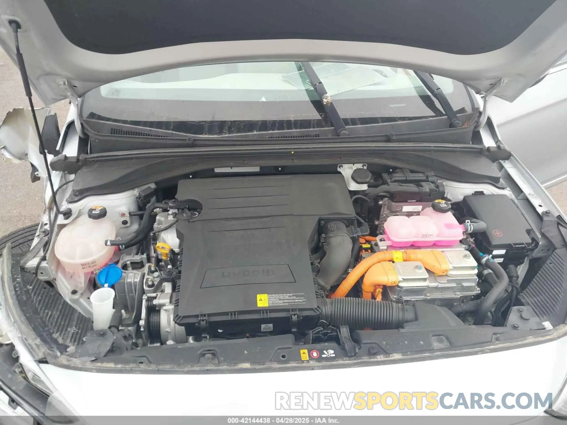 10 fotografías del automóvil dañado KMHC75LC0LU242355 HYUNDAI IONIQ HYBRID 2020