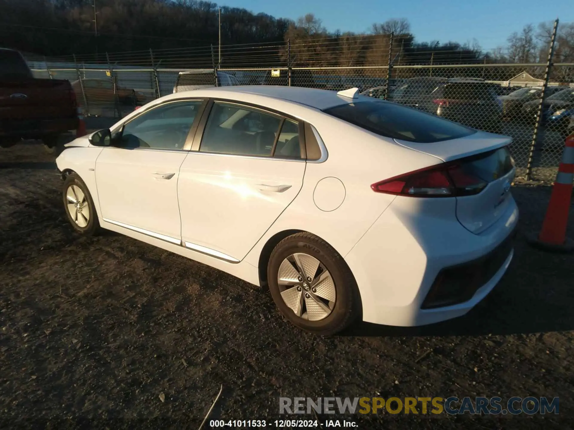 3 fotografías del automóvil dañado KMHC75LC1LU194512 HYUNDAI IONIQ HYBRID 2020