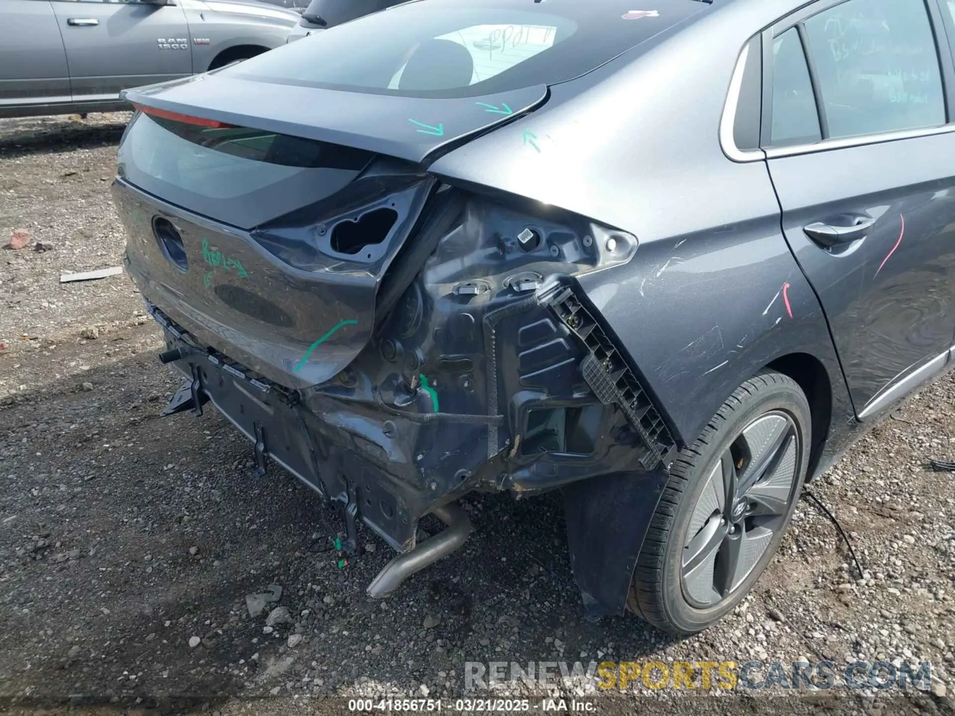 18 fotografías del automóvil dañado KMHC85LC4LU207699 HYUNDAI IONIQ HYBRID 2020