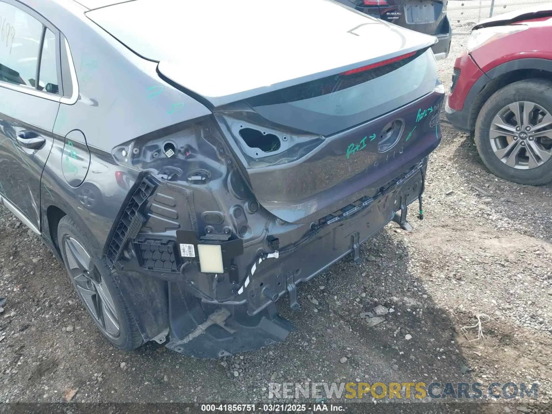 6 fotografías del automóvil dañado KMHC85LC4LU207699 HYUNDAI IONIQ HYBRID 2020