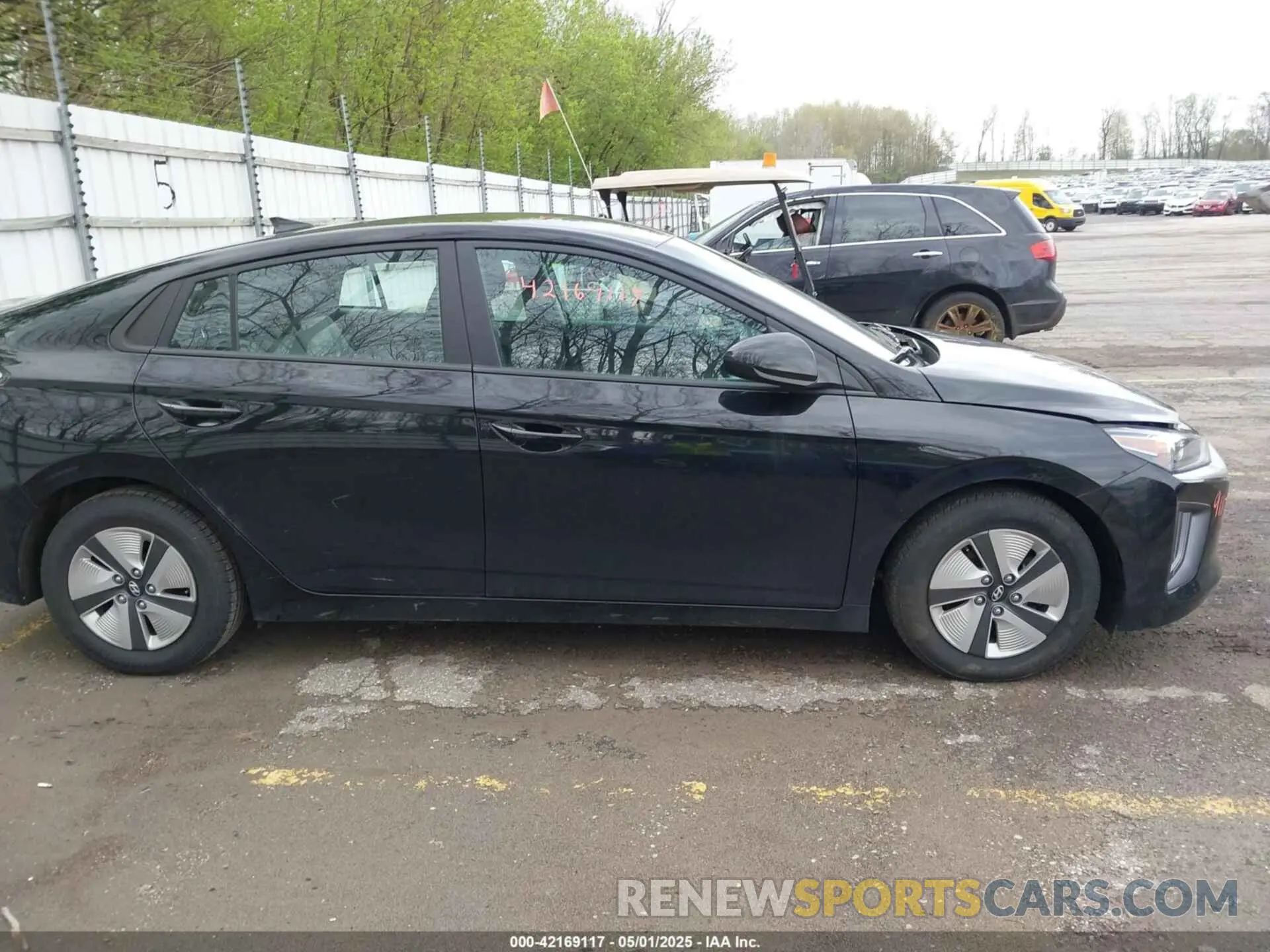 13 fotografías del automóvil dañado KMHC65LC0MU252971 HYUNDAI IONIQ HYBRID 2021