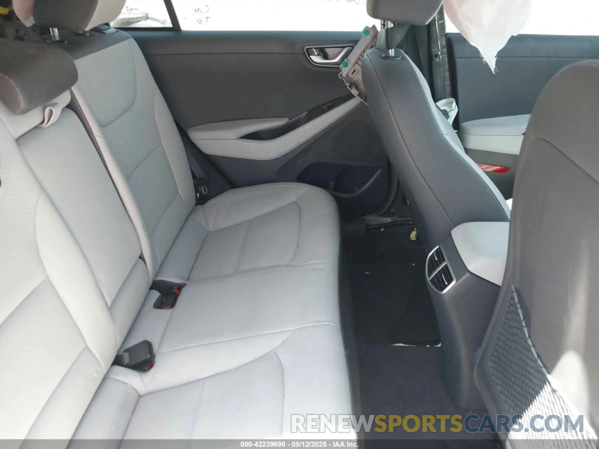 8 fotografías del automóvil dañado KMHC05LC5NU270689 HYUNDAI IONIQ HYBRID 2022