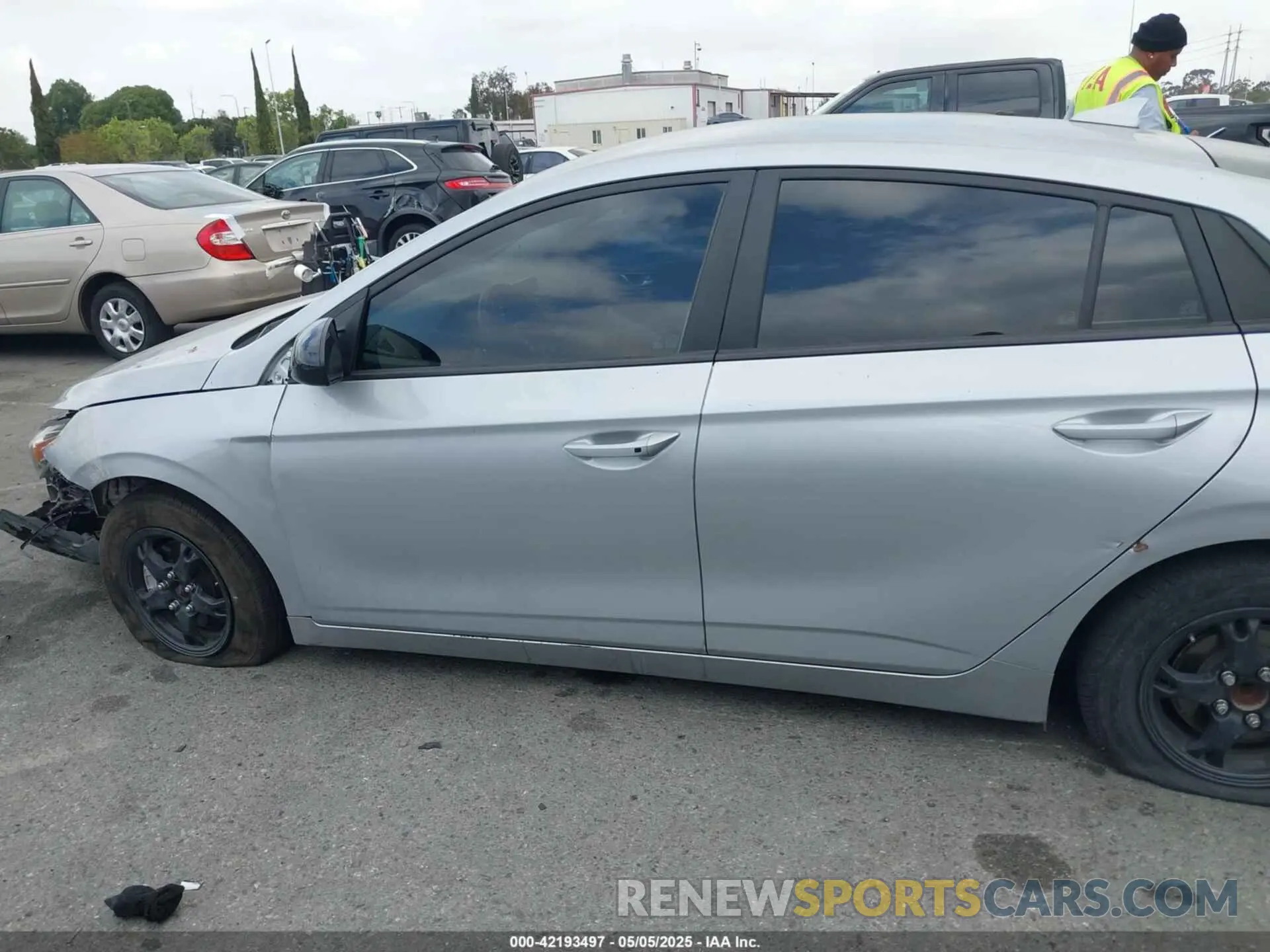14 fotografías del automóvil dañado KMHC65LC2NU284905 HYUNDAI IONIQ HYBRID 2022