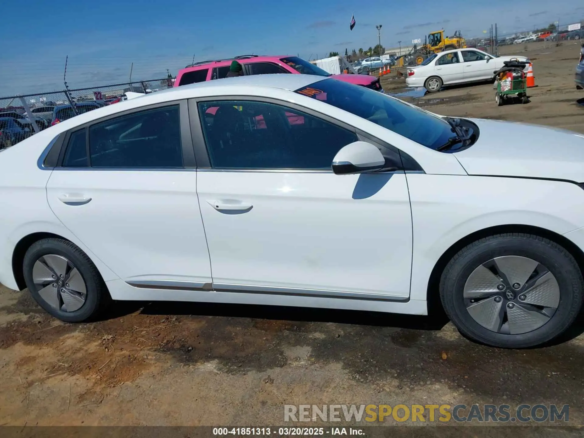 13 fotografías del automóvil dañado KMHC75LC1NU268983 HYUNDAI IONIQ HYBRID 2022