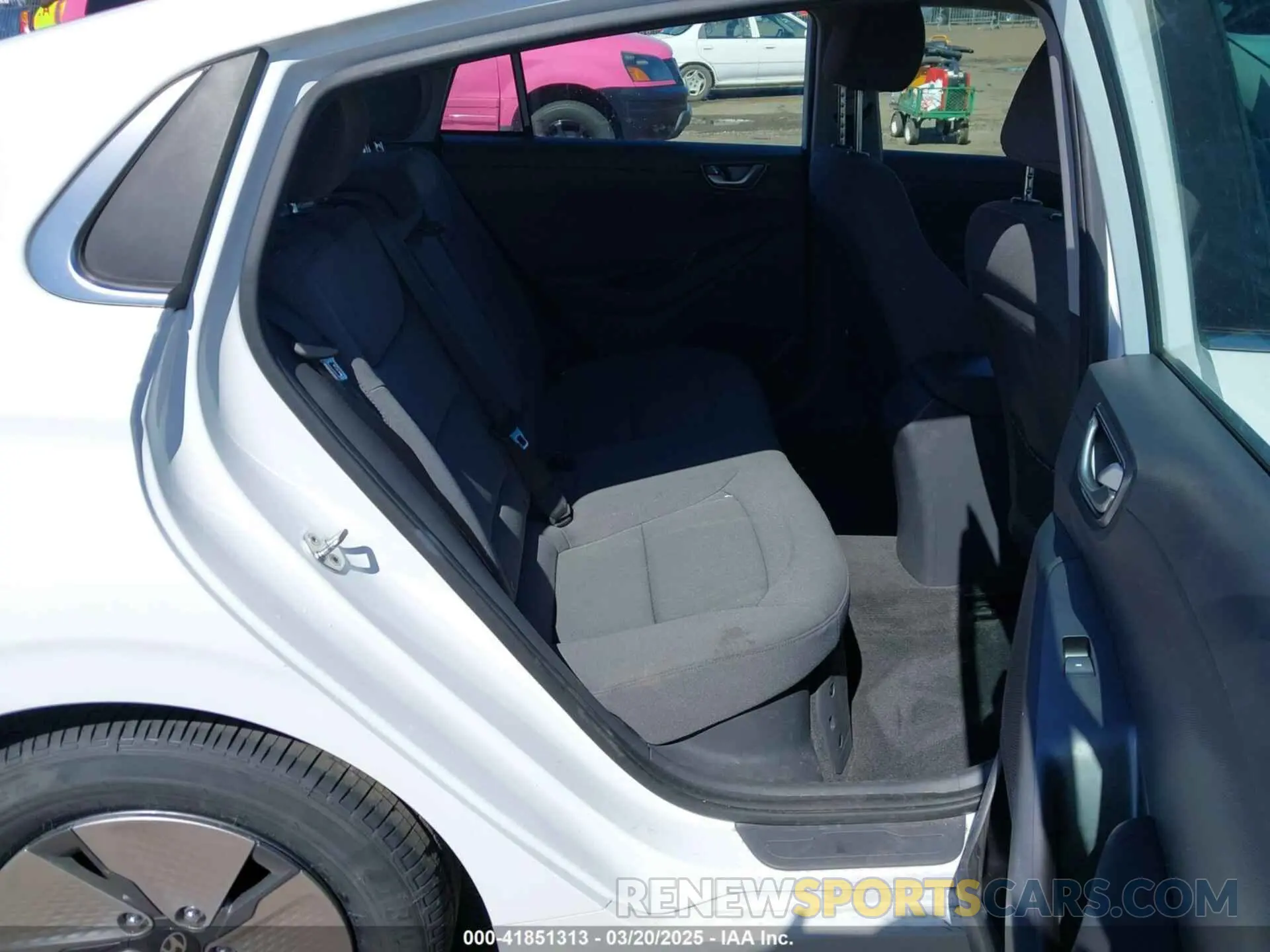 8 fotografías del automóvil dañado KMHC75LC1NU268983 HYUNDAI IONIQ HYBRID 2022