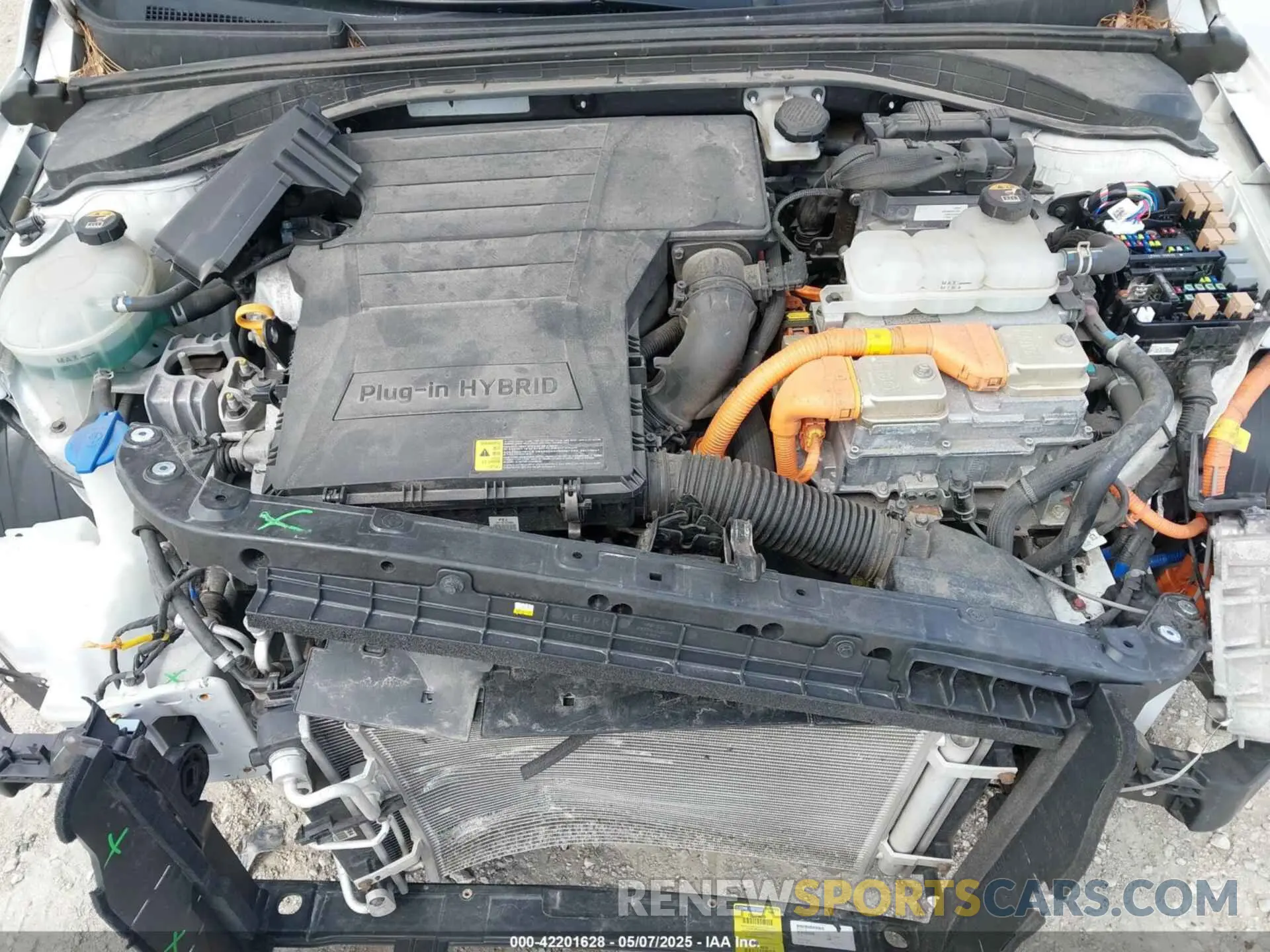 10 fotografías del automóvil dañado KMHC65LD5KU159398 HYUNDAI IONIQ PLUG-IN HYBRID 2019