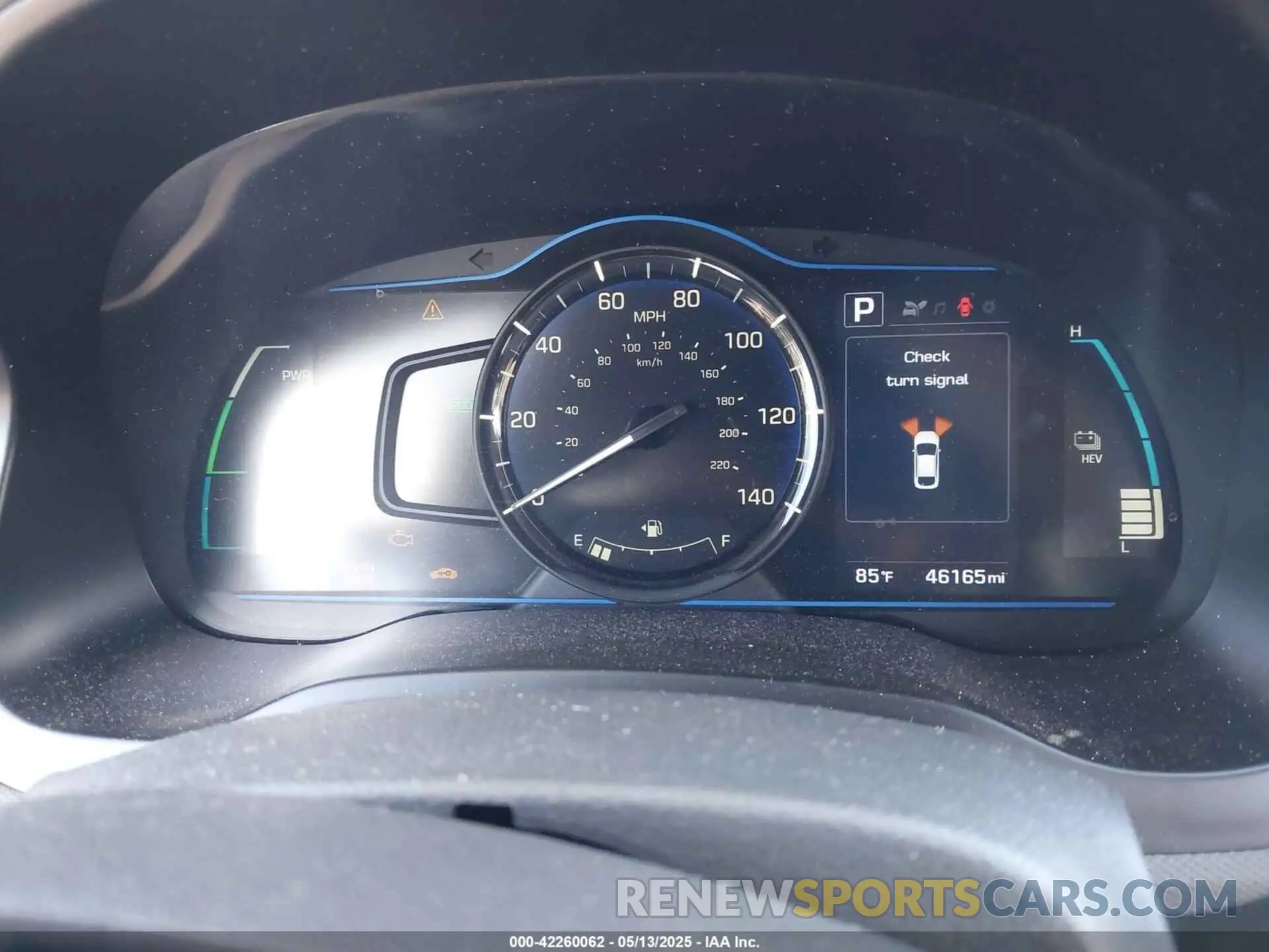 7 fotografías del automóvil dañado KMHC65LD9KU178942 HYUNDAI IONIQ PLUG-IN HYBRID 2019