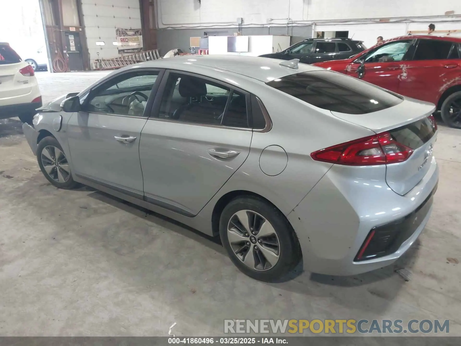 3 fotografías del automóvil dañado KMHC75LD0KU174453 HYUNDAI IONIQ PLUG-IN HYBRID 2019