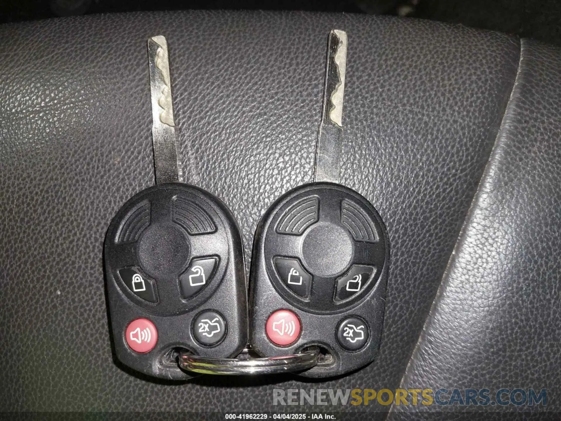 11 fotografías del automóvil dañado KMHC75LD9KU163113 HYUNDAI IONIQ PLUG-IN HYBRID 2019